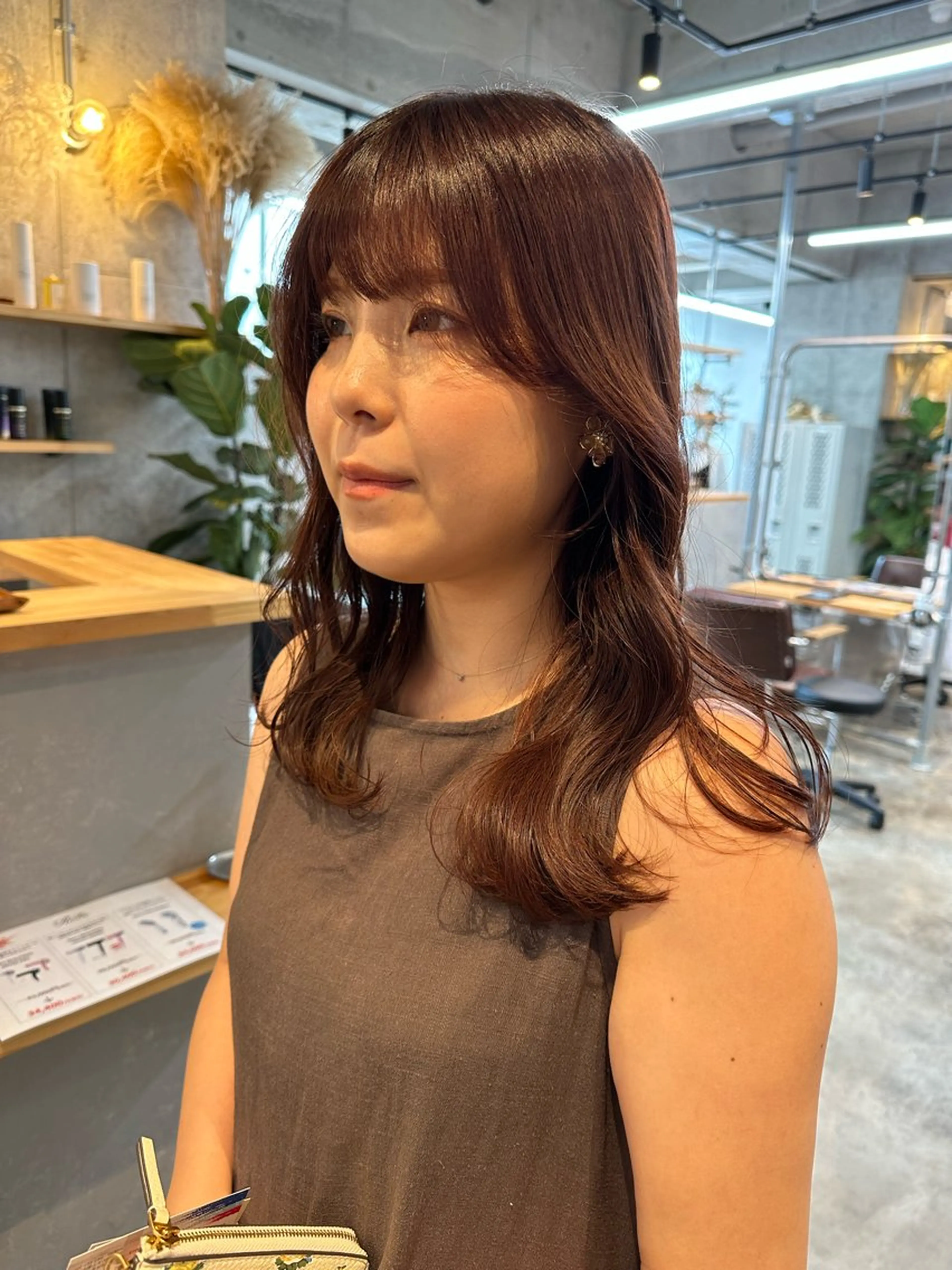 ミディアム カラー yuika .のヘアスタイル