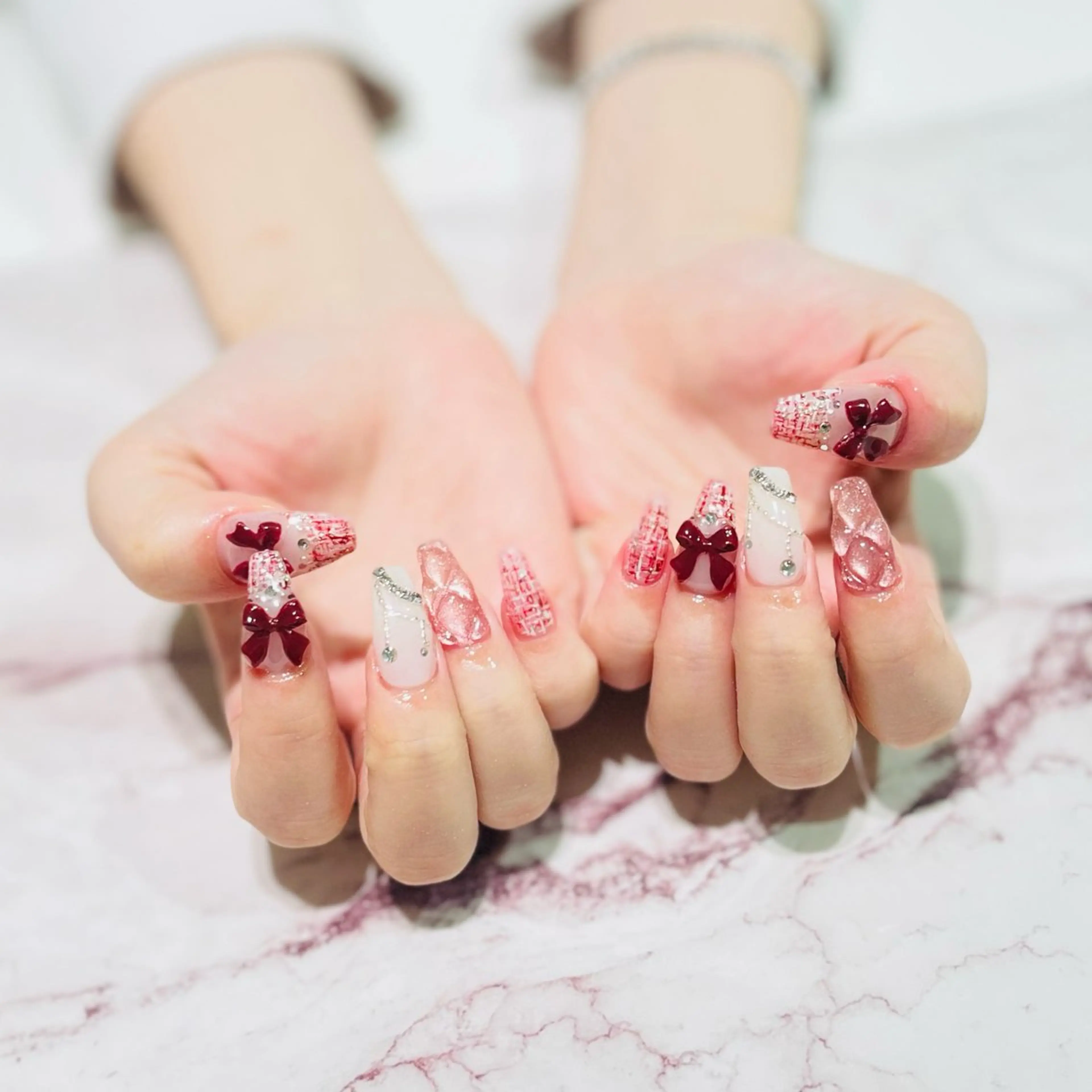 ネイル ハンドネイル Hair removal & Beauty salon Produce by Lucia所属・nail salon Luciaのネイルデザイン