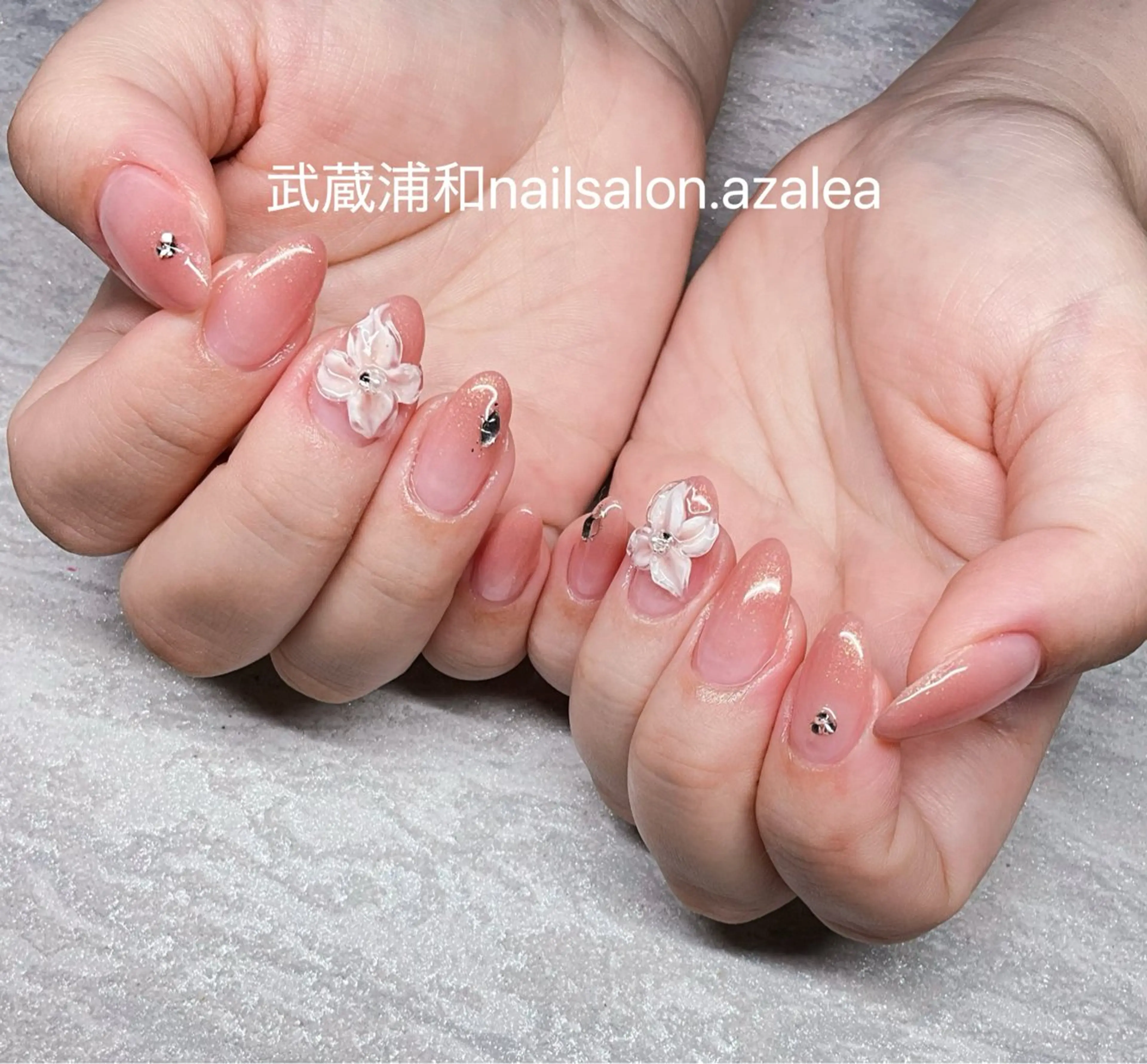 ネイル ハンドネイル R inのネイルデザイン