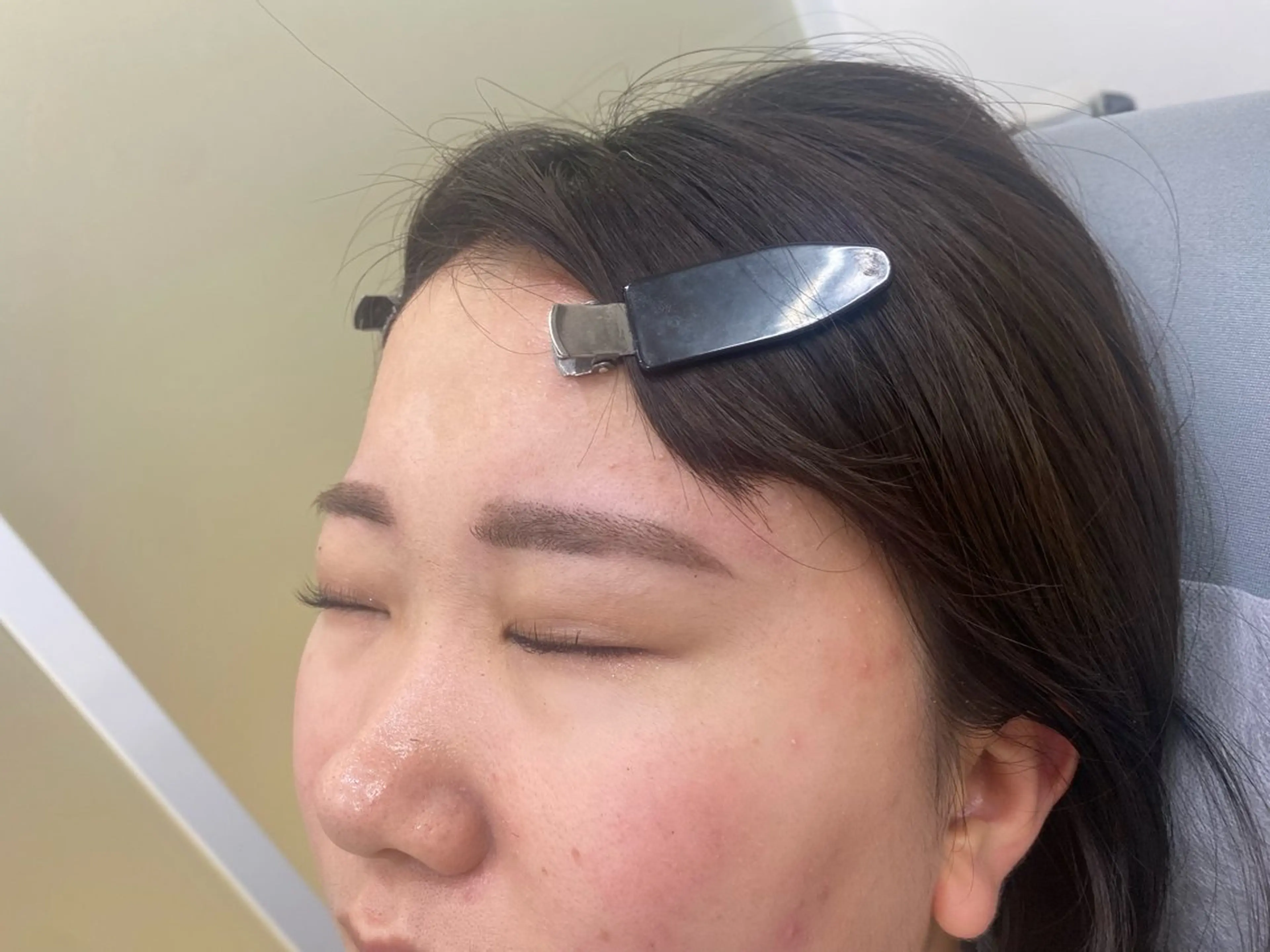 アイブロウ 眉毛ワックス脱毛 nail&eyeLily 武蔵境店所属・岩田 柚葉のマツエク・マツパデザイン