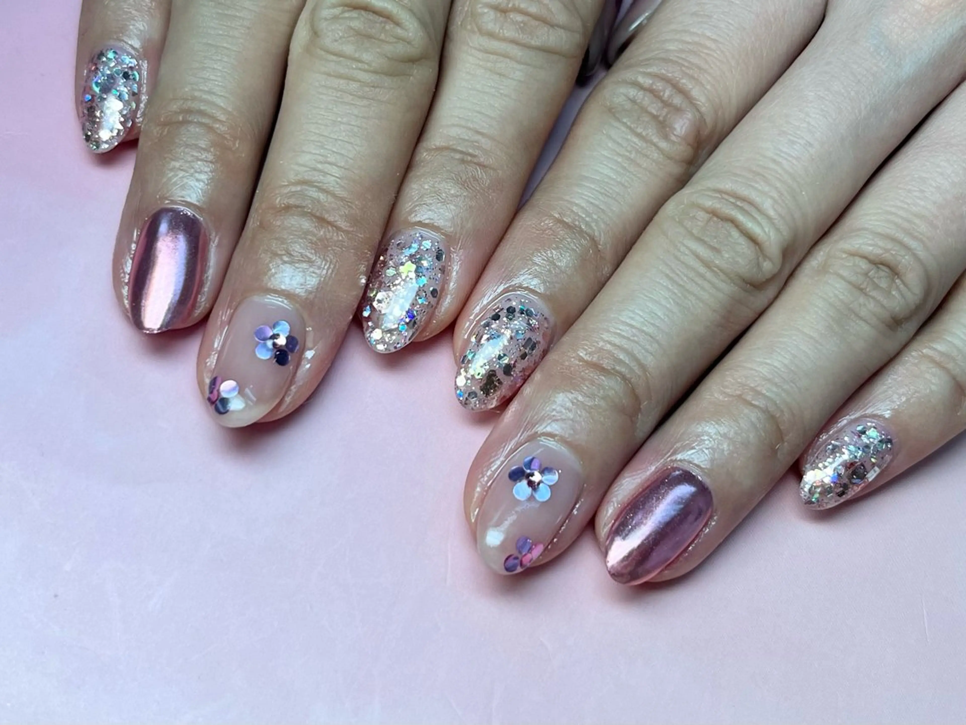 ネイル ミラーネイル ハンドネイル Queennail 北堀江Yumiのネイルデザイン