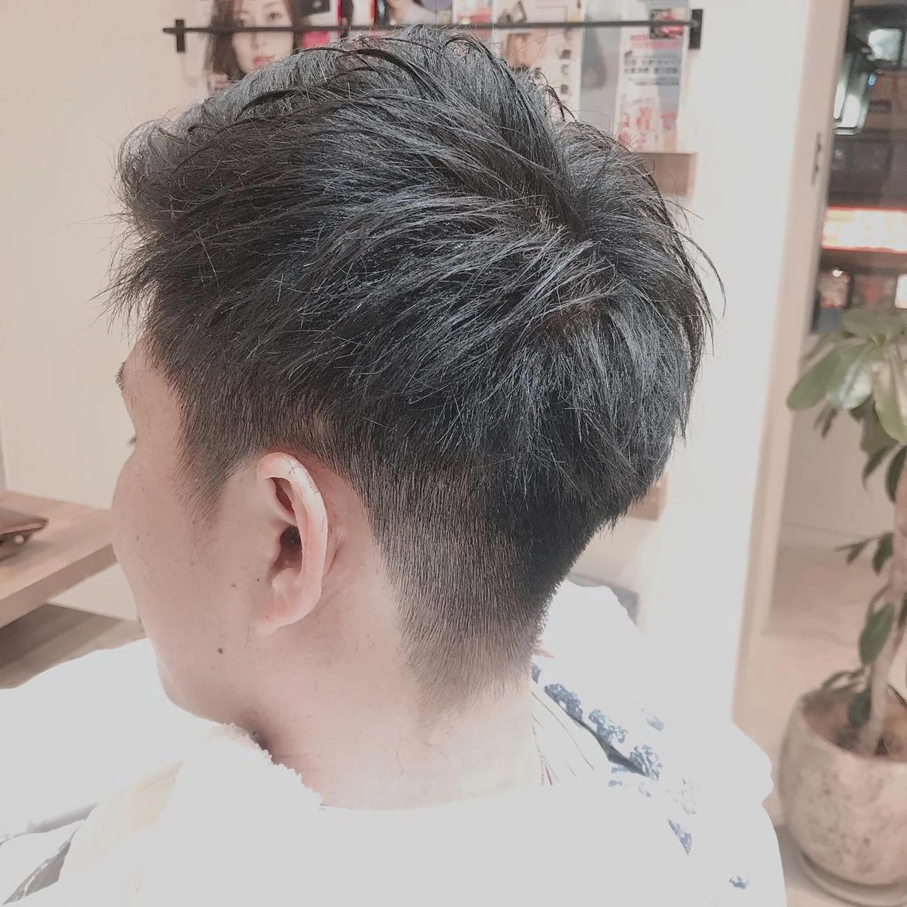 ショート メンズ カット ヘッドスパ glowm by affect所属・glowm 加藤翔太のヘアスタイル
