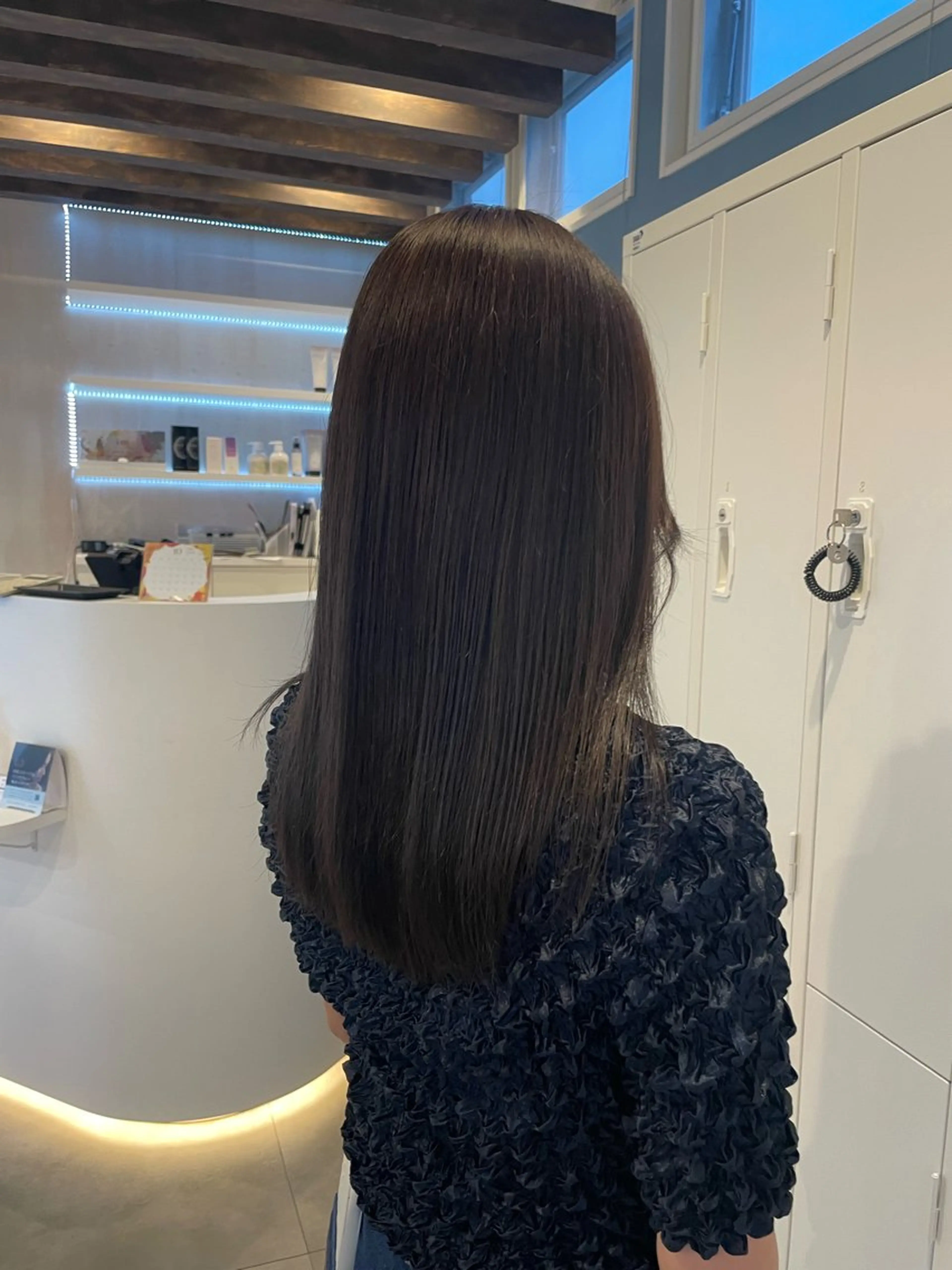 セミロング ヘアカラー Plus lib 伊東 美咲のヘアスタイル