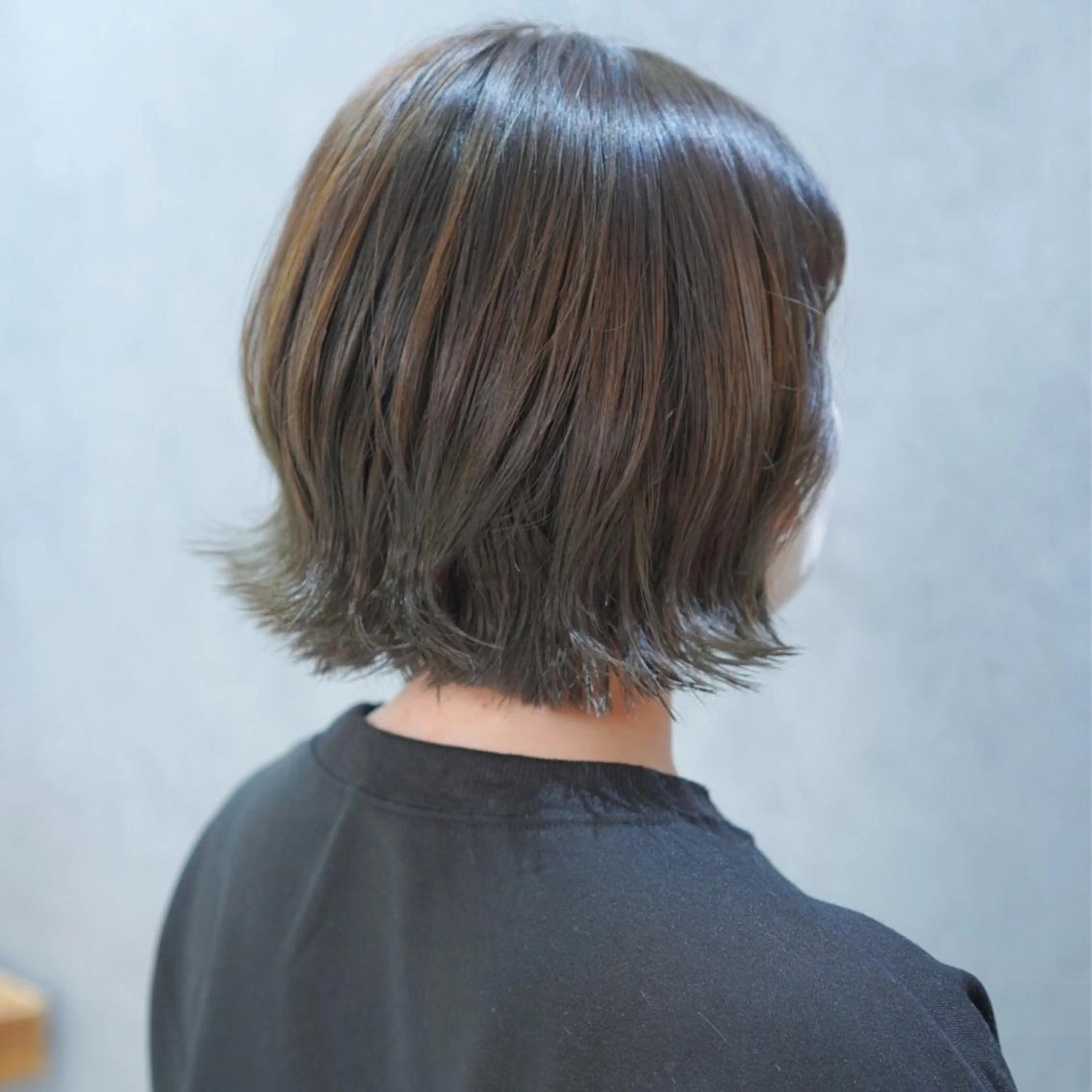 ショート カラー ブラウンカラー 伊藤 玲衣のヘアスタイル