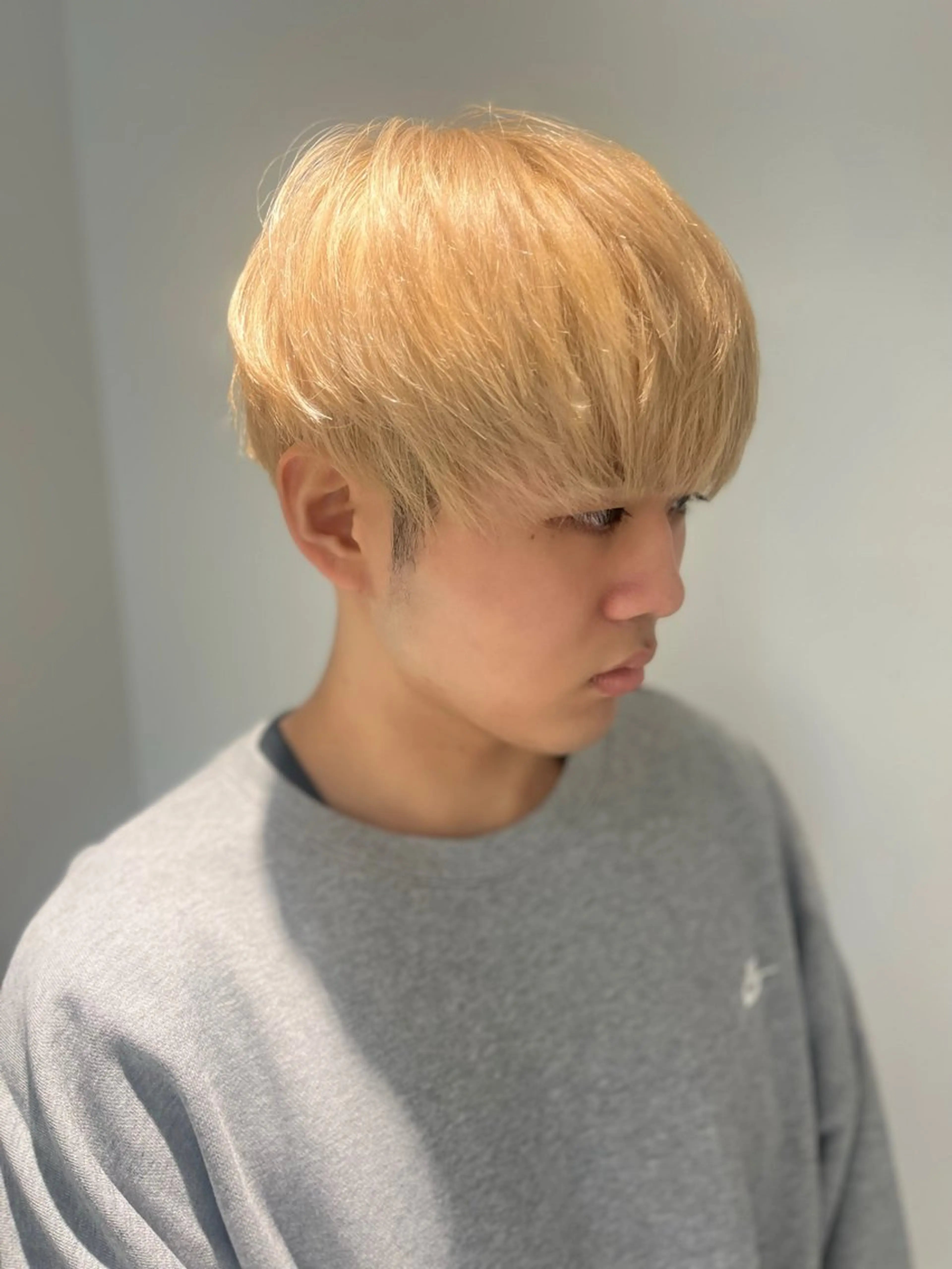 カラー カット ヘアカラー 韓国メンズ特化 ダウン・毛流れパーマのヘアスタイル