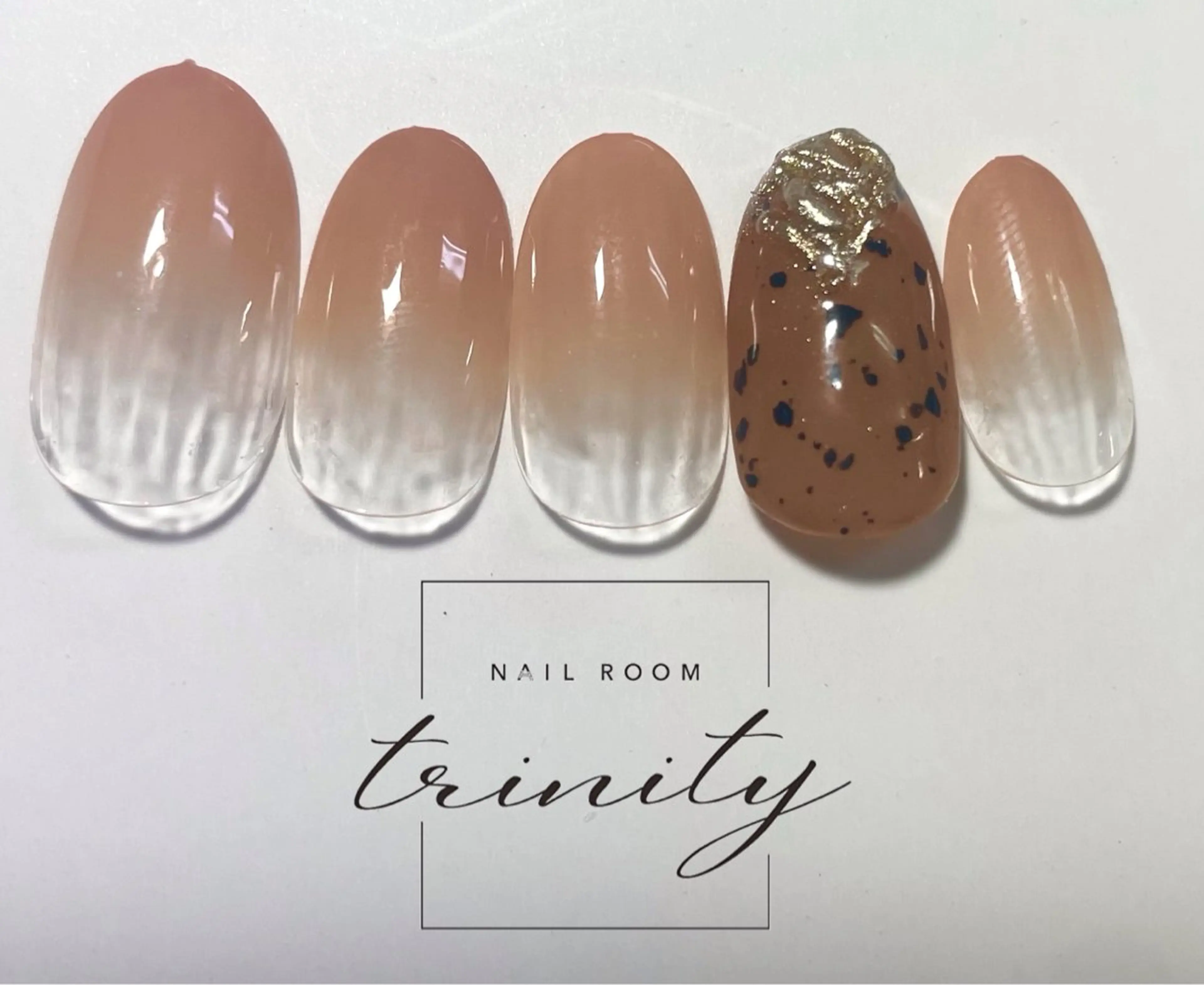 ネイル Trinity staffのネイルデザイン