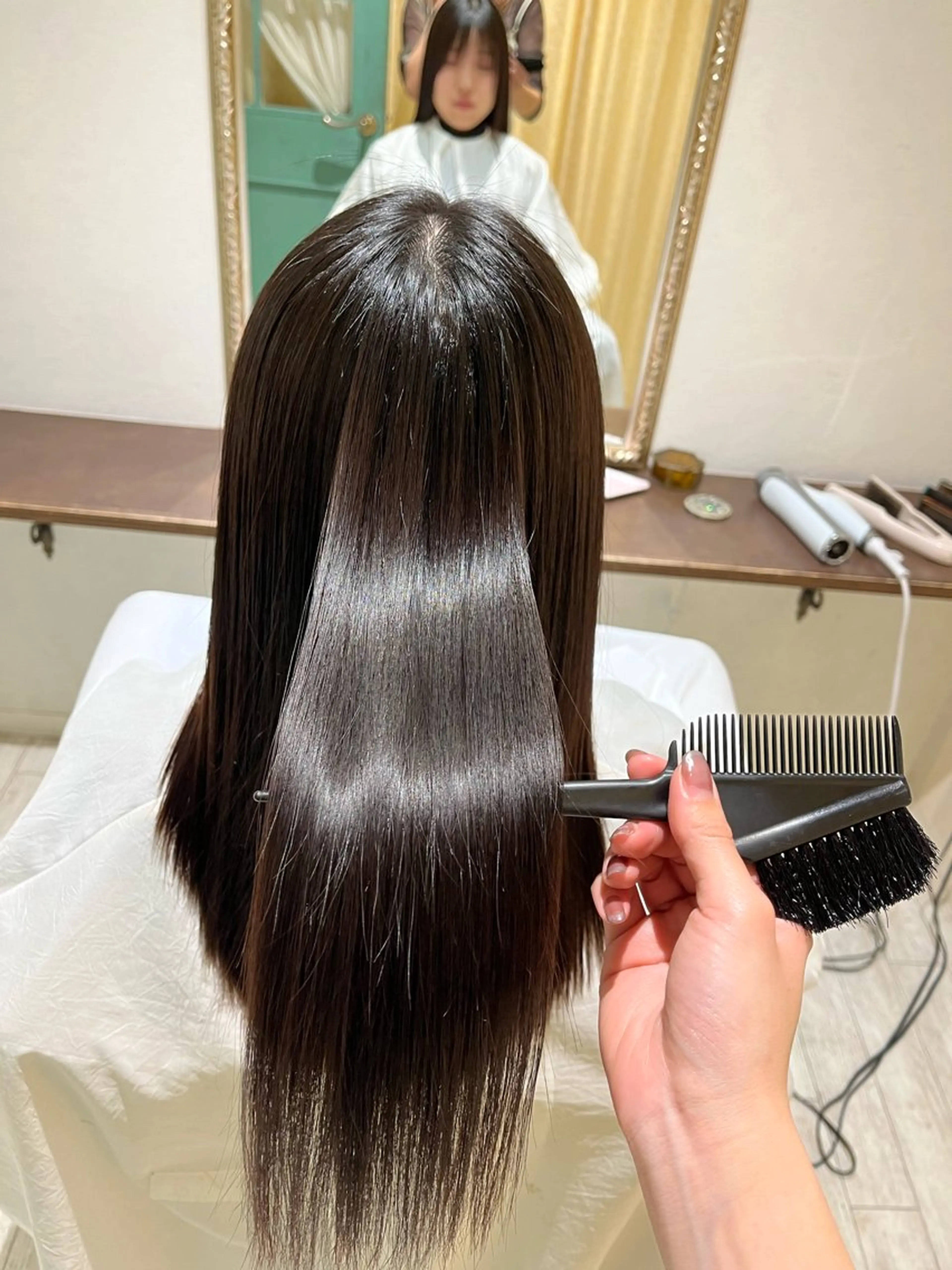 ロング 縮毛矯正 大阪心斎橋美容室 🛼MATOI🛼のヘアスタイル