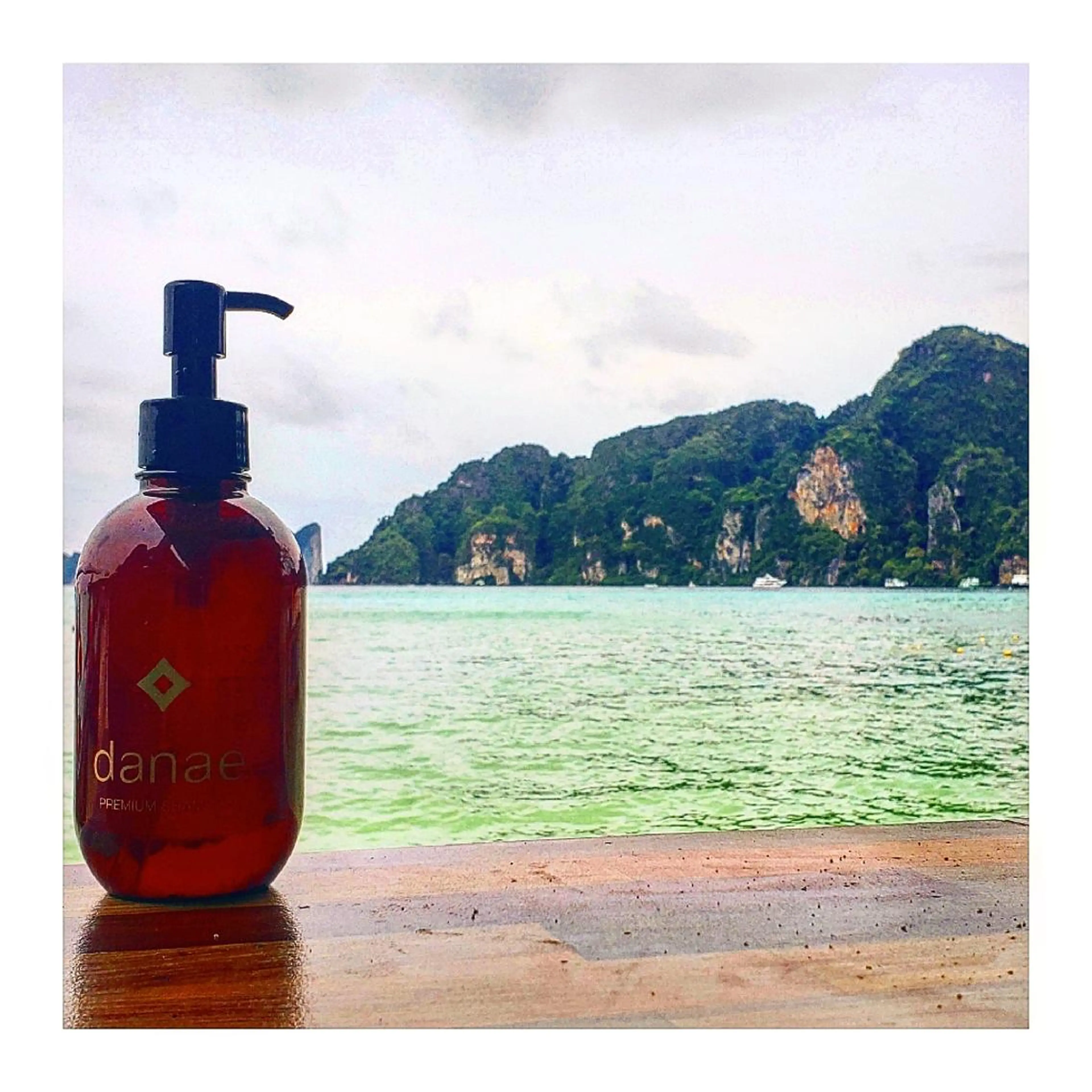 セミロング カラー ブルーカラー トリートメント トリートメント 髪の病院ルーミールーム所属・髪の病院  ルーミールームのヘアスタイル