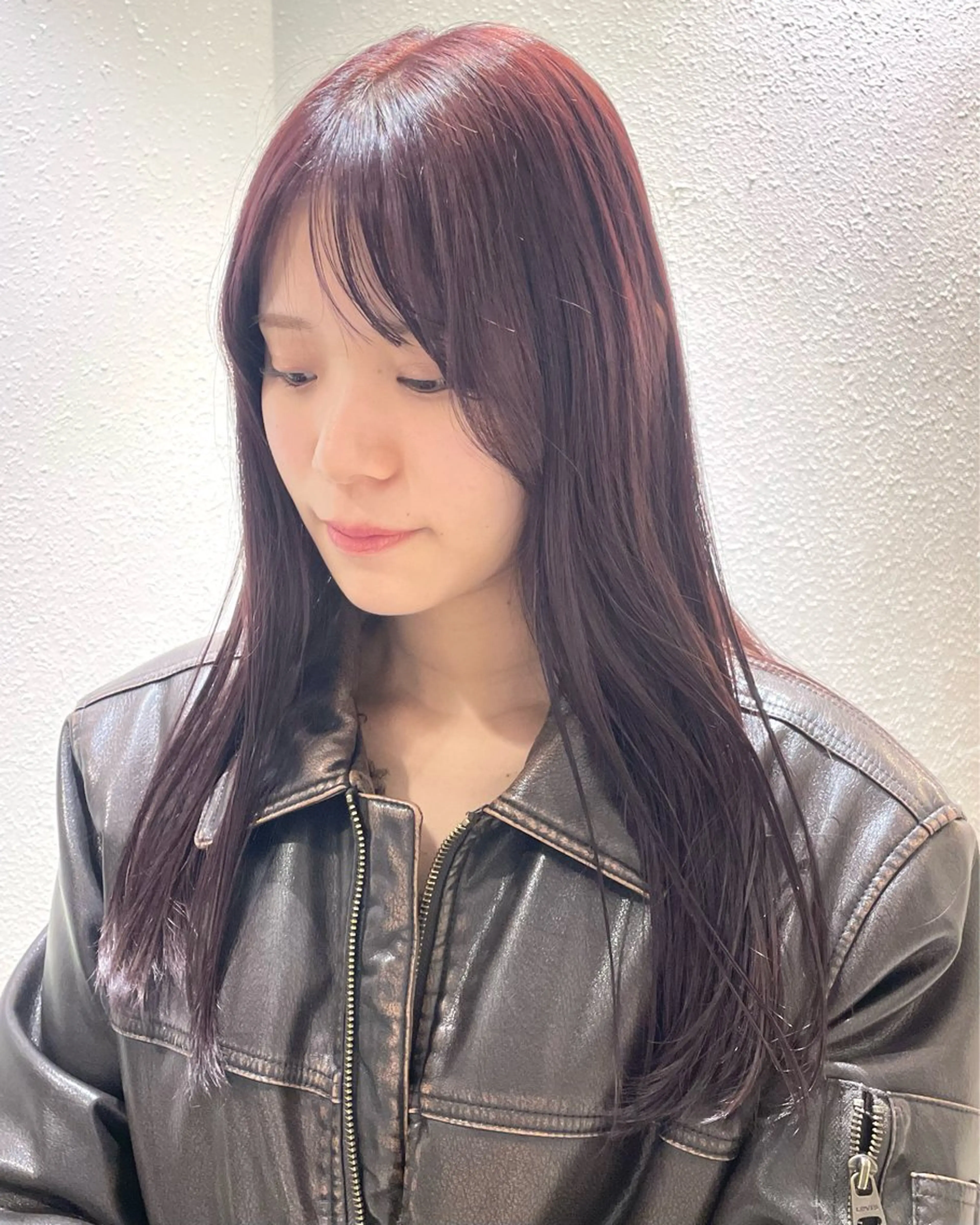 カラー ハイトーン🎀 ボブカット小野百葉のヘアスタイル