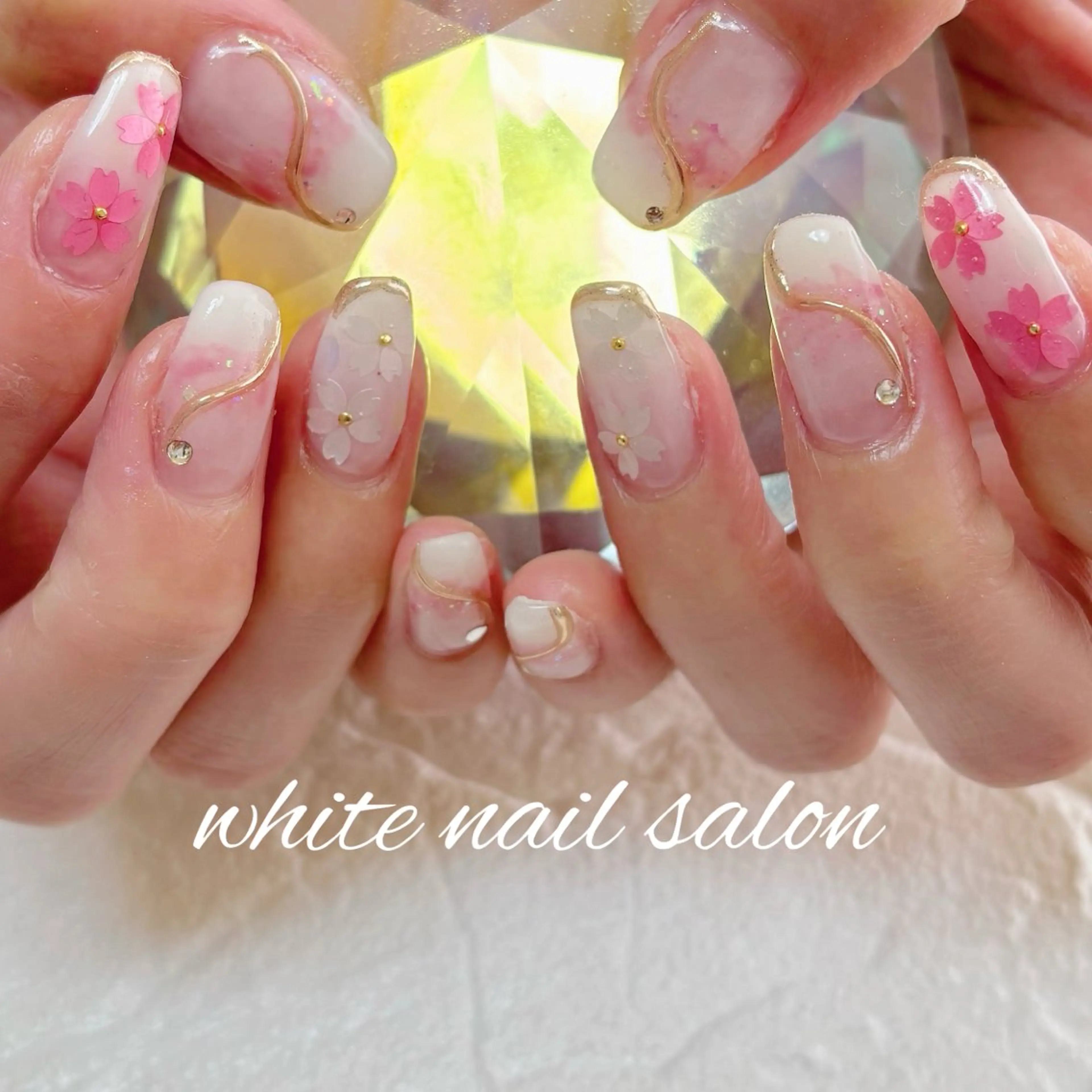 ネイル フットネイル 持ち込み ハンドネイル white nail salonのネイルデザイン