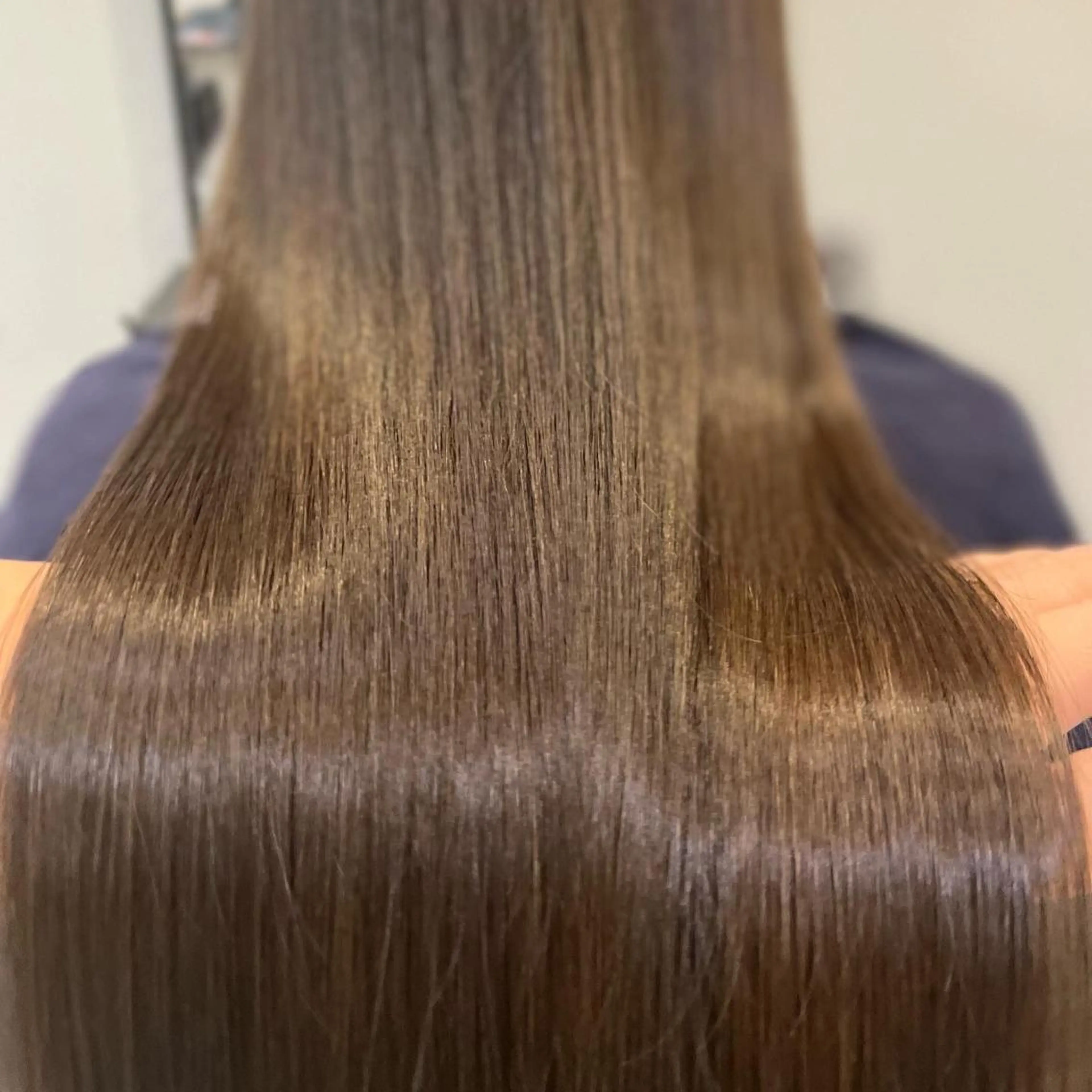 ミディアム くせ毛 エギョモリ 顔まわりレイヤー タンバルモリ ヨシンモリ カット ヘアカラー トリートメント 韓国レイヤー×透明感 髪質改善　武田涼のヘアスタイル
