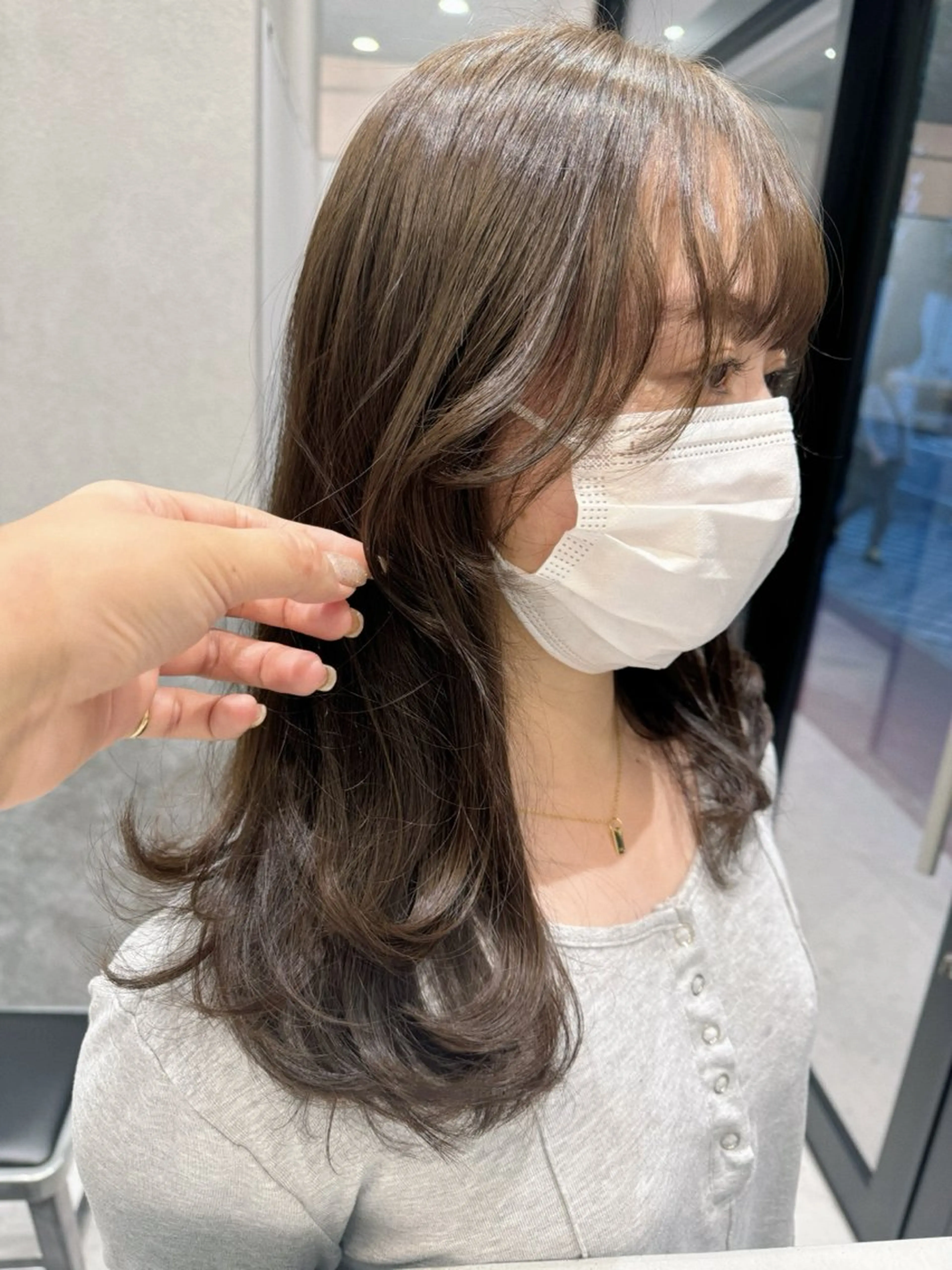 セミロング カラー セミロングパーマ ベージュカラー オリーブベージュ SALOWIN新潟万代店所属・SaKiho 🎀のヘアスタイル