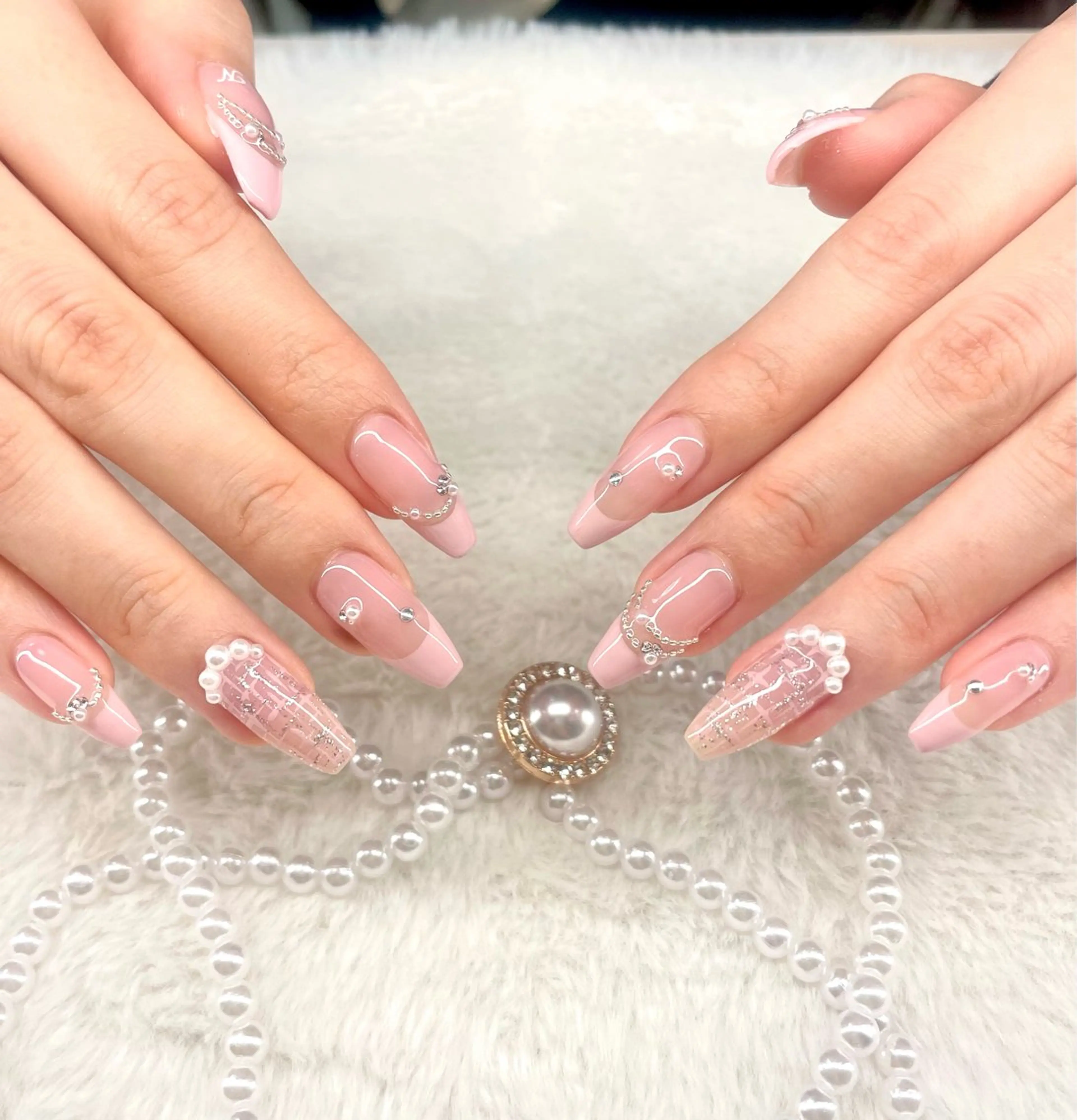 ネイル ChouChou NAIL SALON所属・サキ ChouChouのネイルデザイン