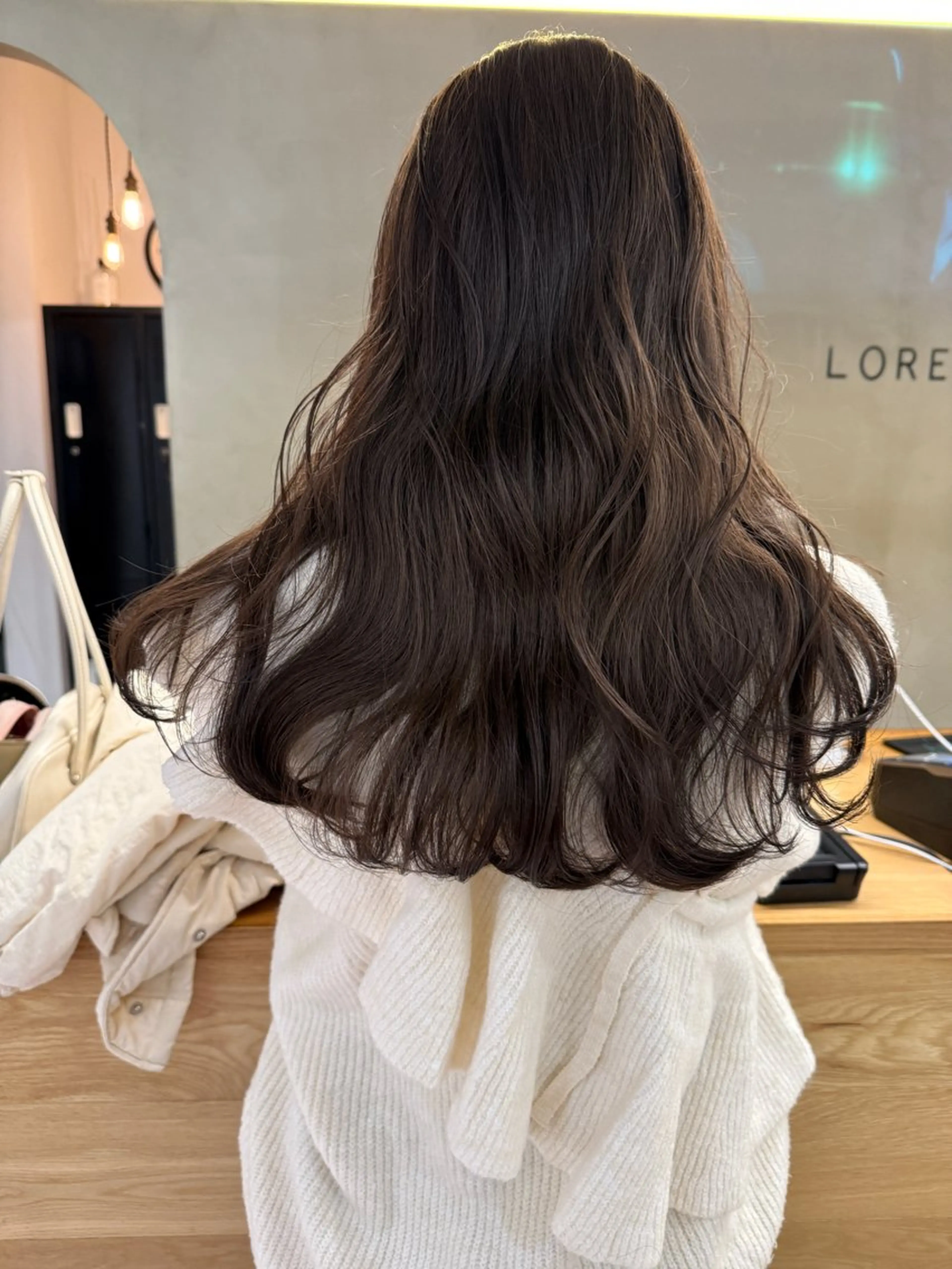 ロング 🤍LOREN エリコ🌈のヘアスタイル