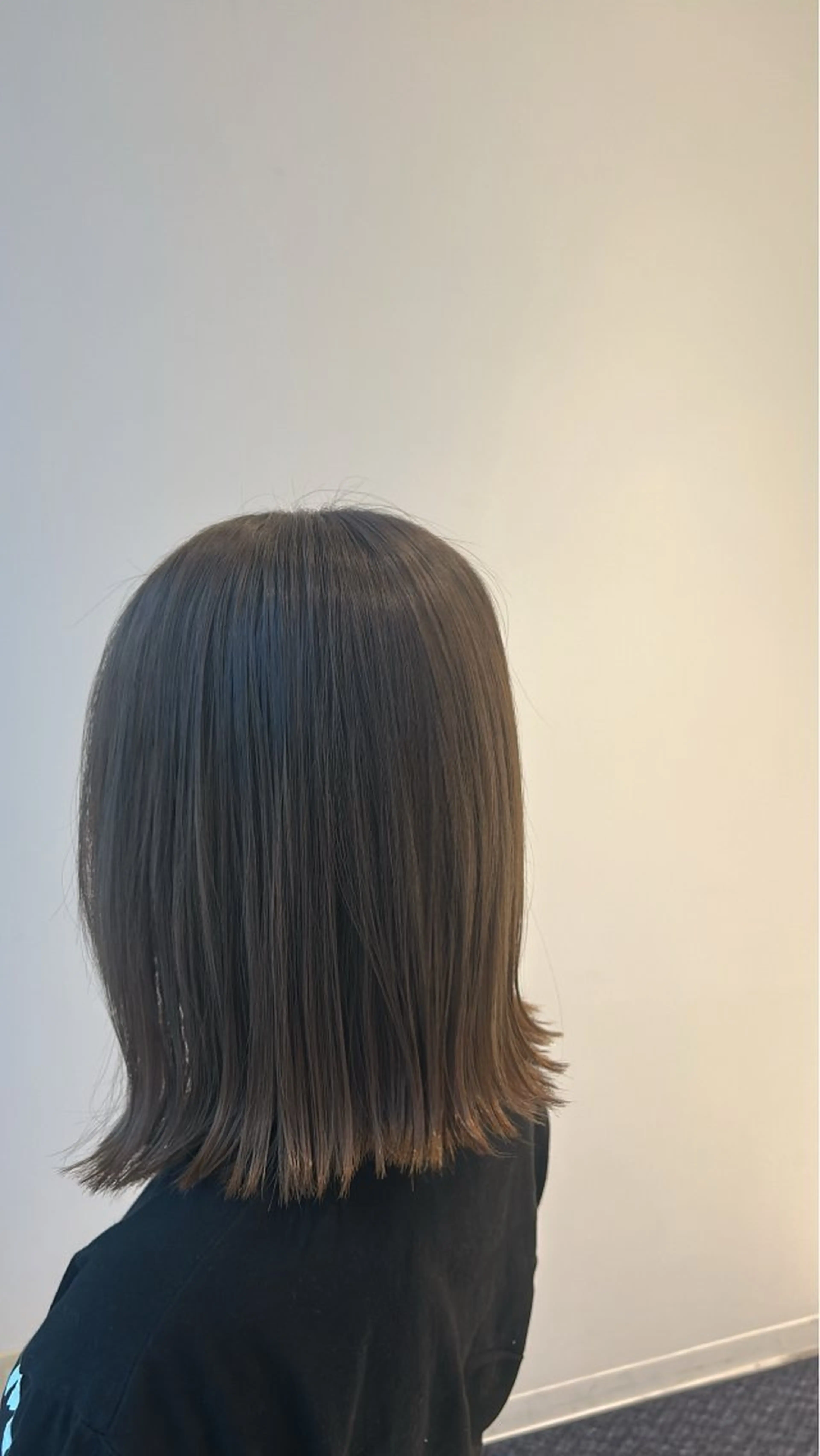 ミディアム ヘアカラー 小谷 歩花のヘアスタイル