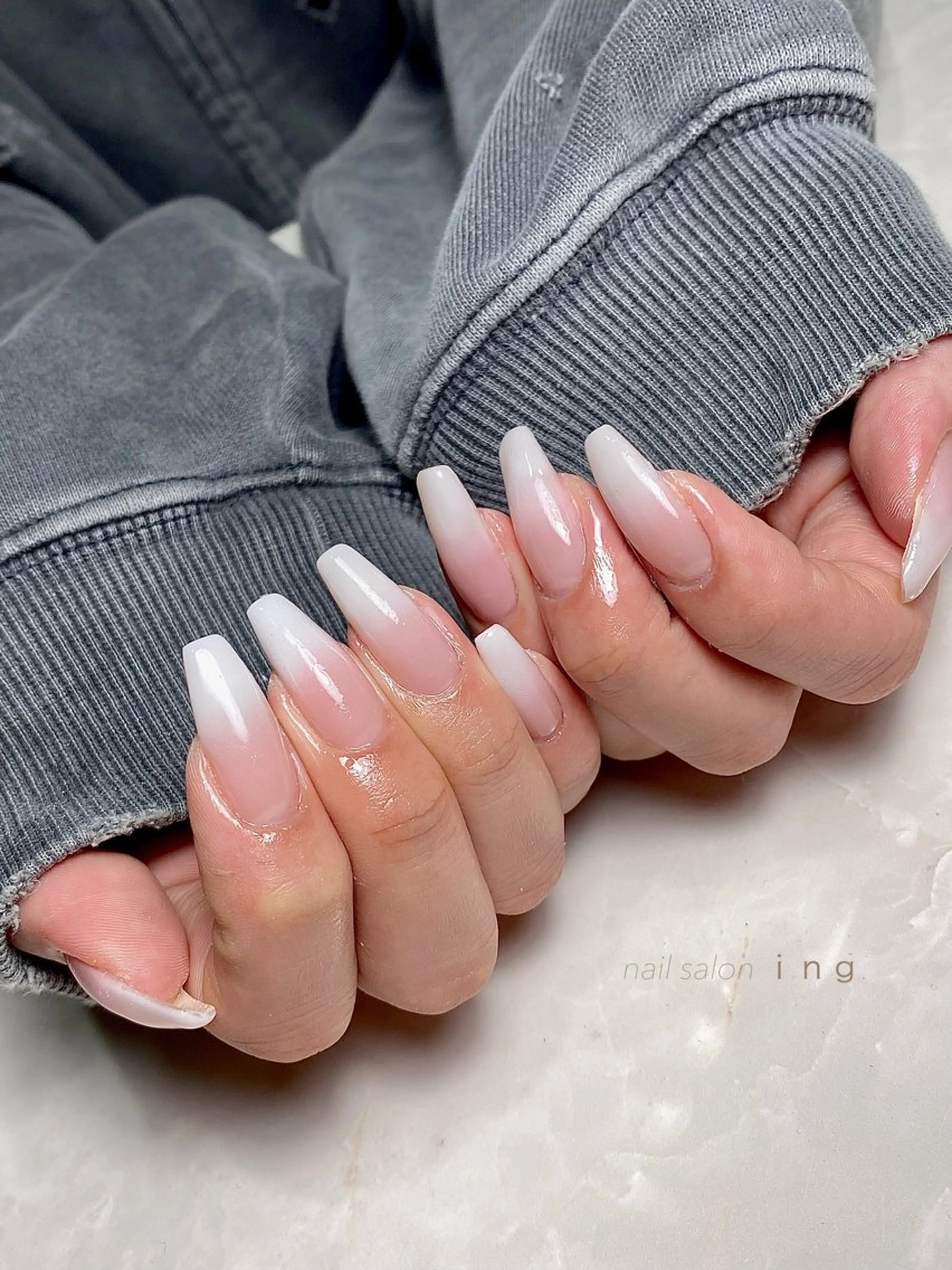 ネイル シンプルネイル ｉｎｇ .のネイルデザイン