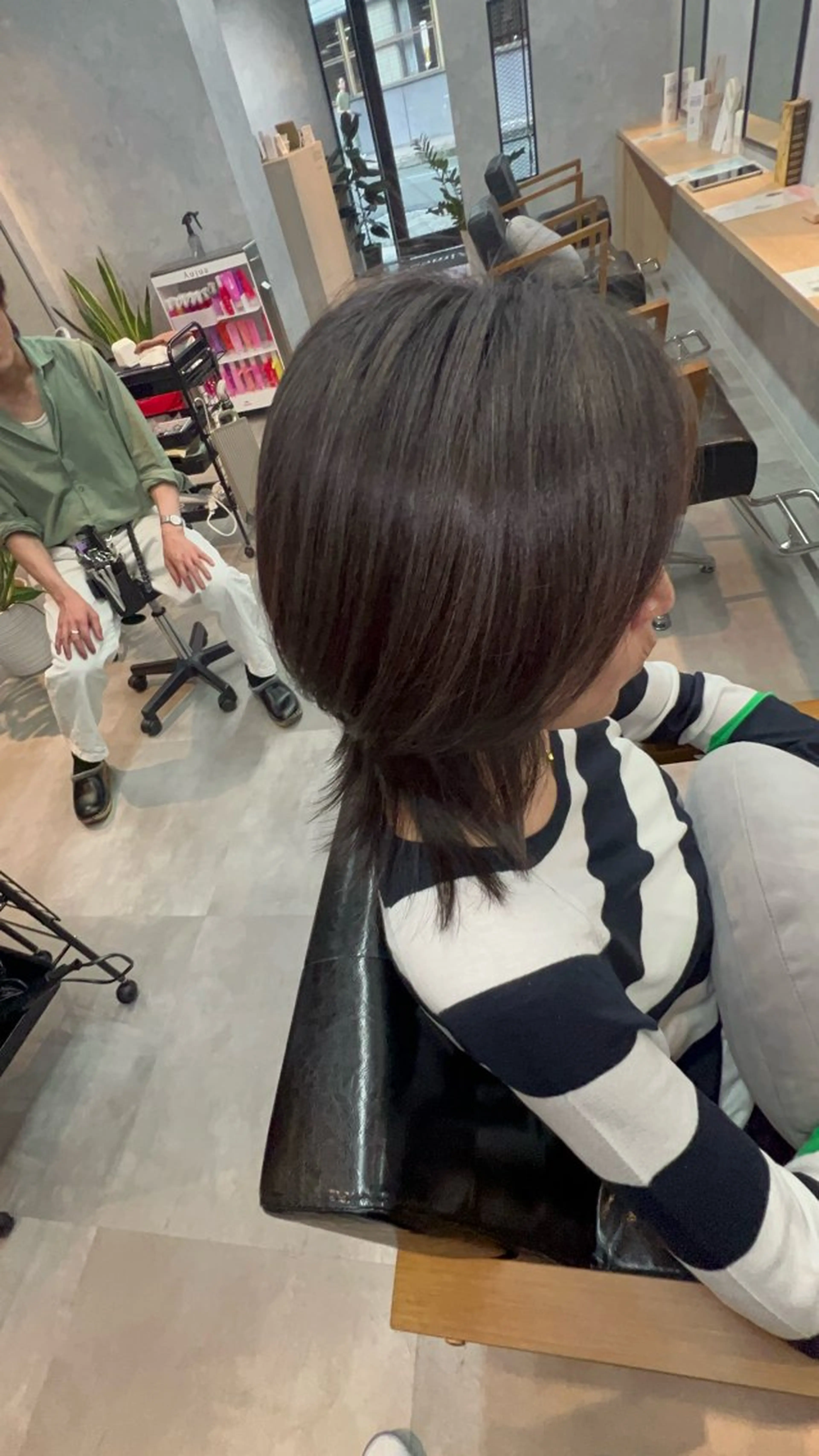 ミディアム ヘアカラー motoトップカラー リスト/ブリーチカラのヘアスタイル