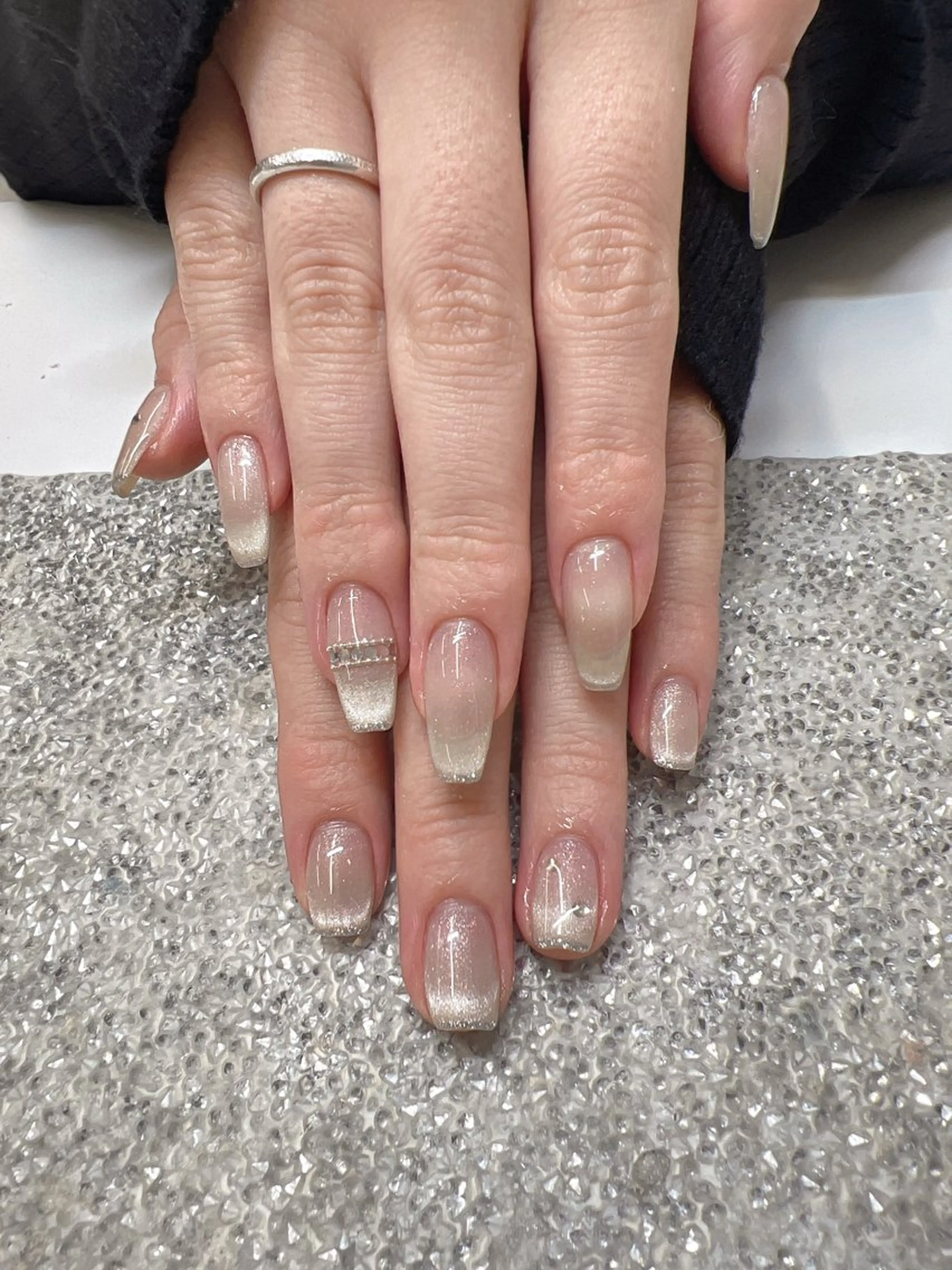 ネイル Guarendo錦糸町店所属・ガレンドウ 白澤 愛子のネイルデザイン