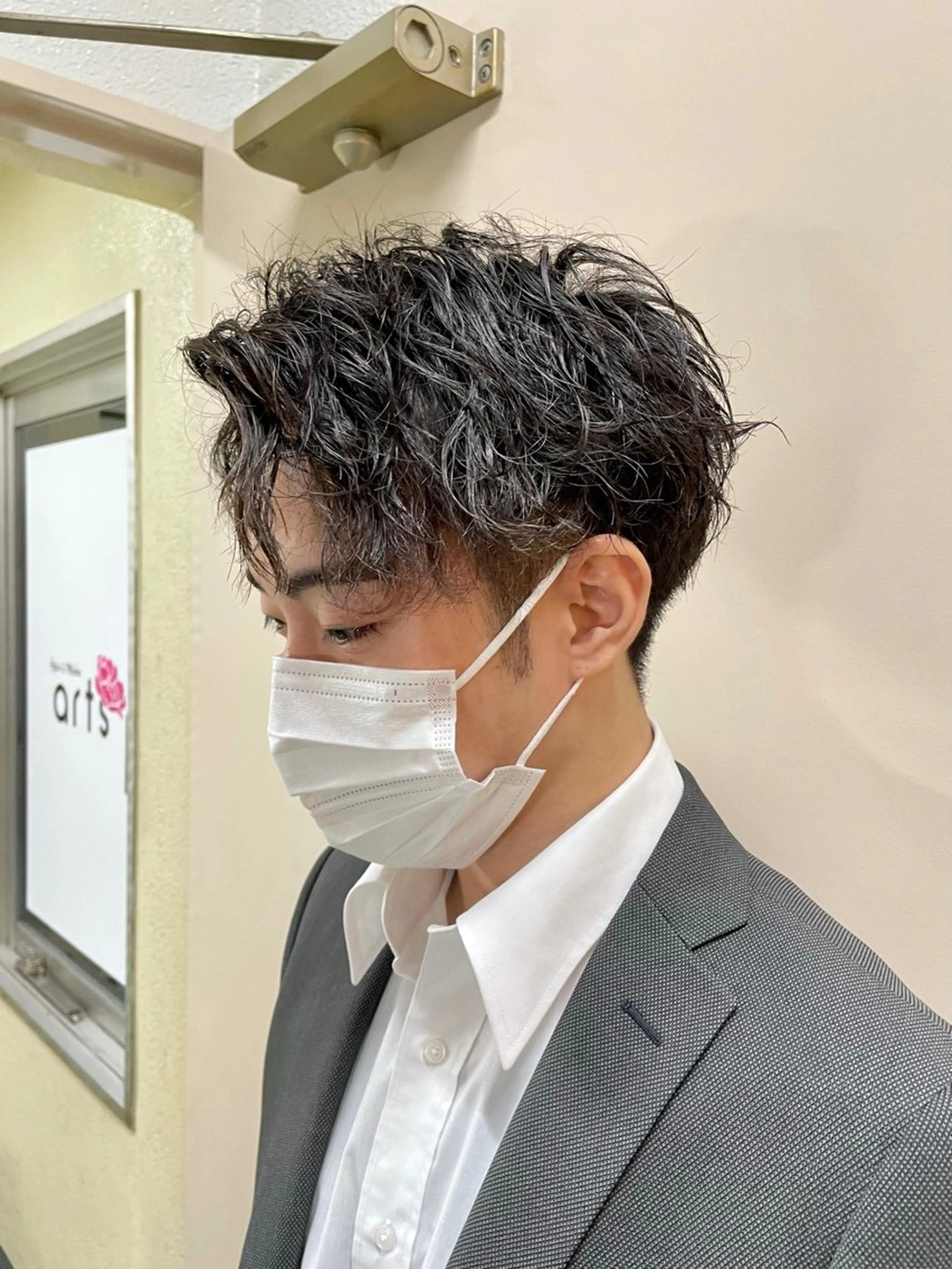 メンズ アップバング ビジネス ニュアンスパーマ ピンパーマ 丸山のヘアスタイル