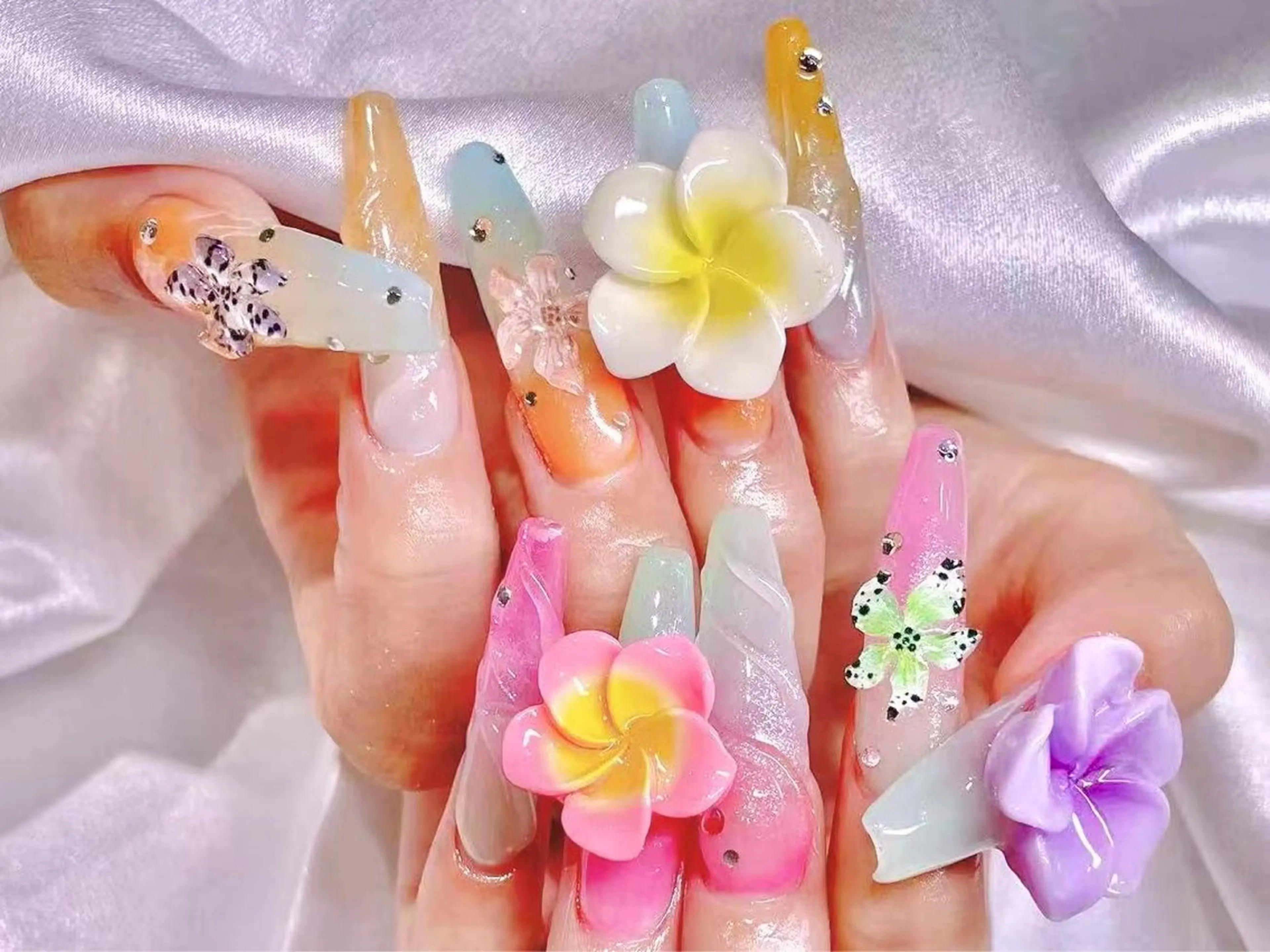 ネイル ハンドネイル リン リンのネイルデザイン