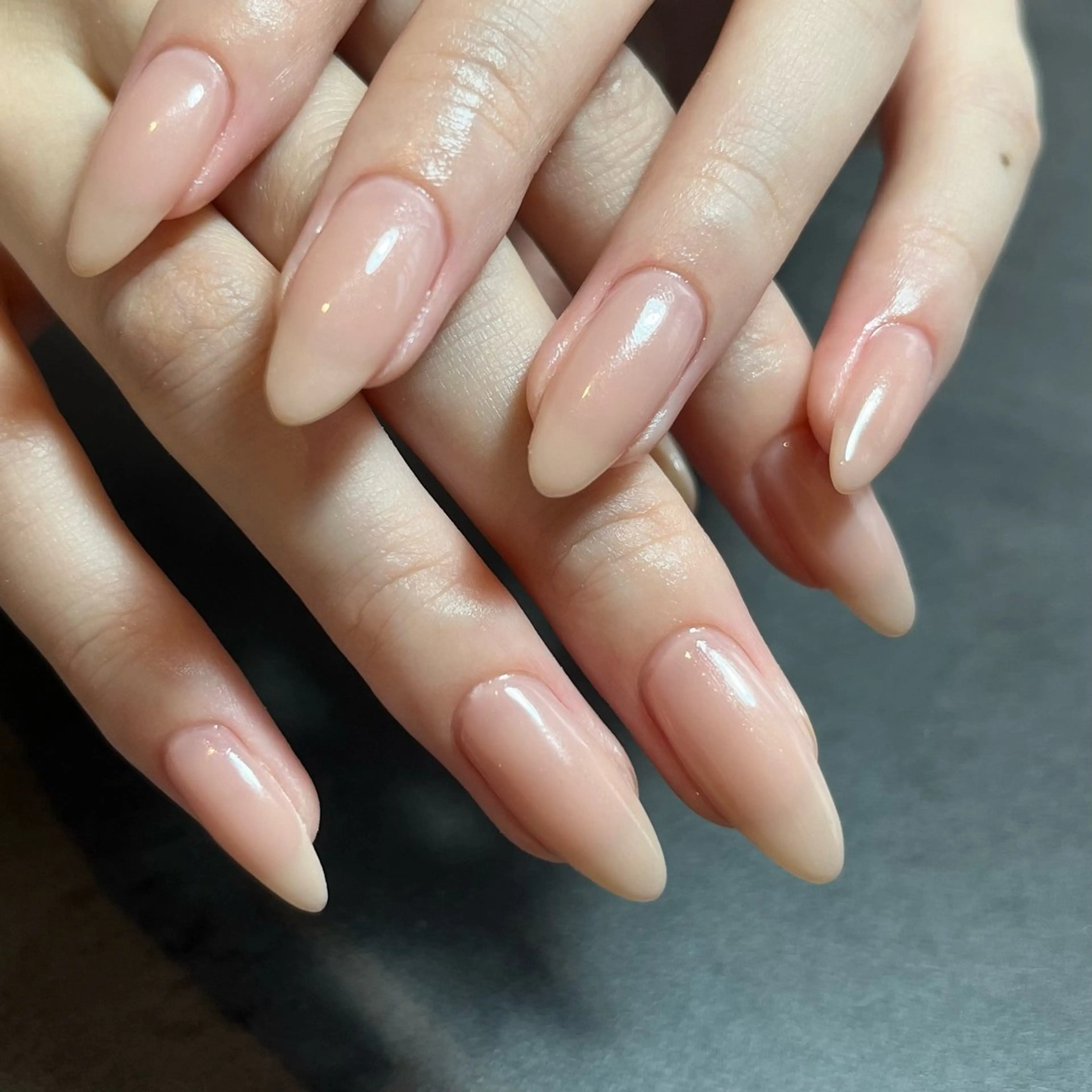 ネイル オフィスネイル ワンカラーネイル シンプルネイル ハンドネイル people所属・luster shihoのネイルデザイン
