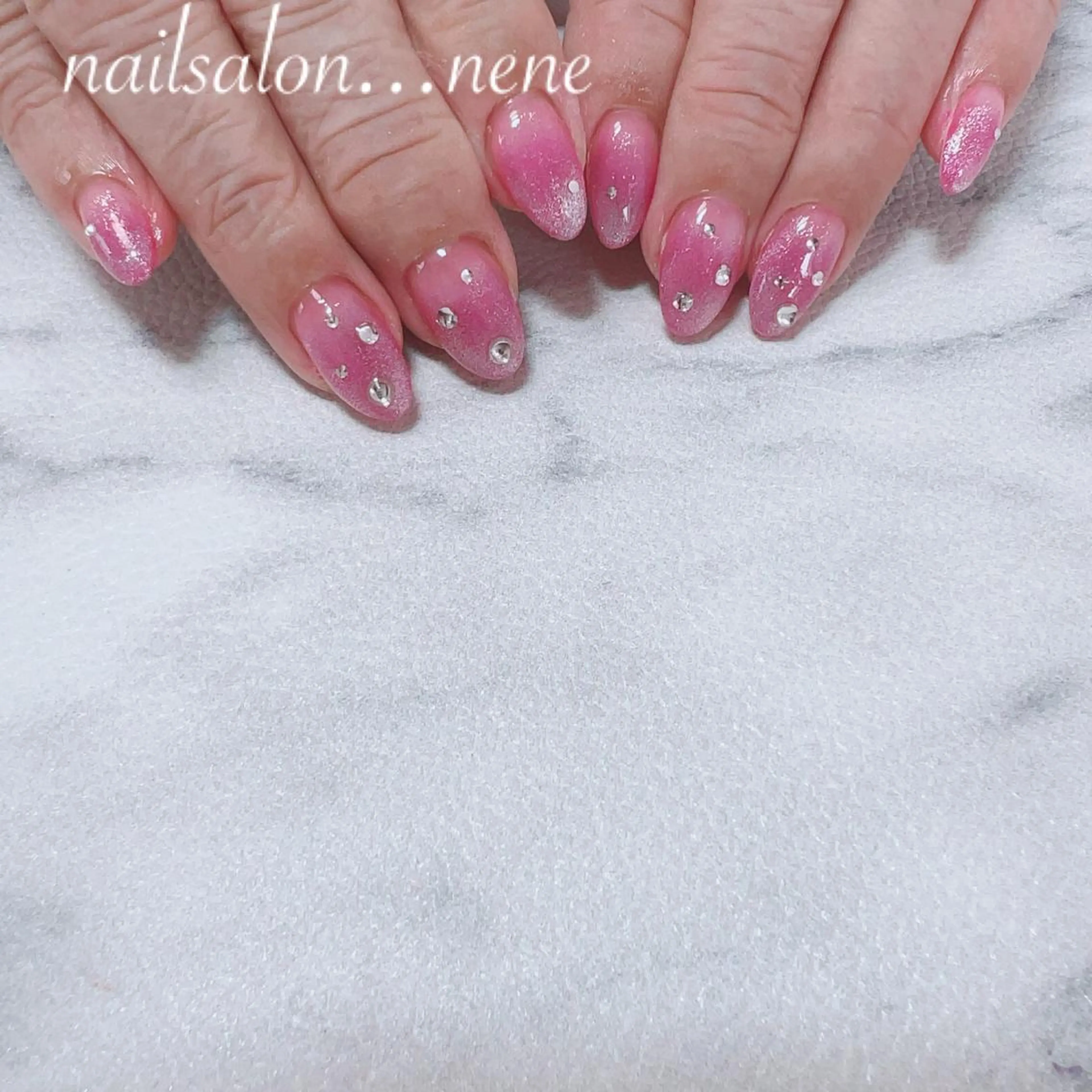 ネイル グラデーション マグネットネイル nailsalon ...neneのネイルデザイン