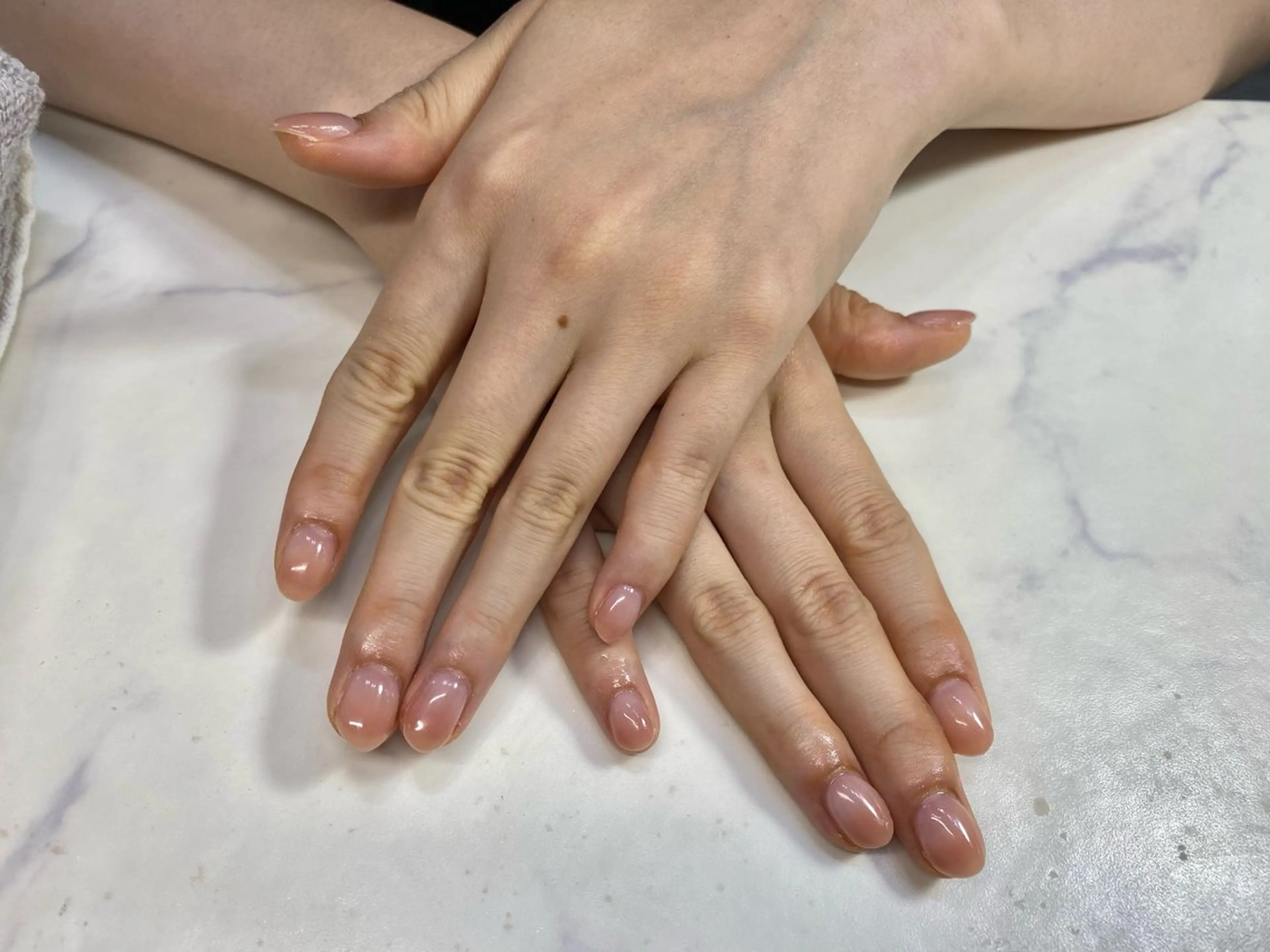 ネイル グラデーション Nail Salon Three所属・Three いわなべのネイルデザイン