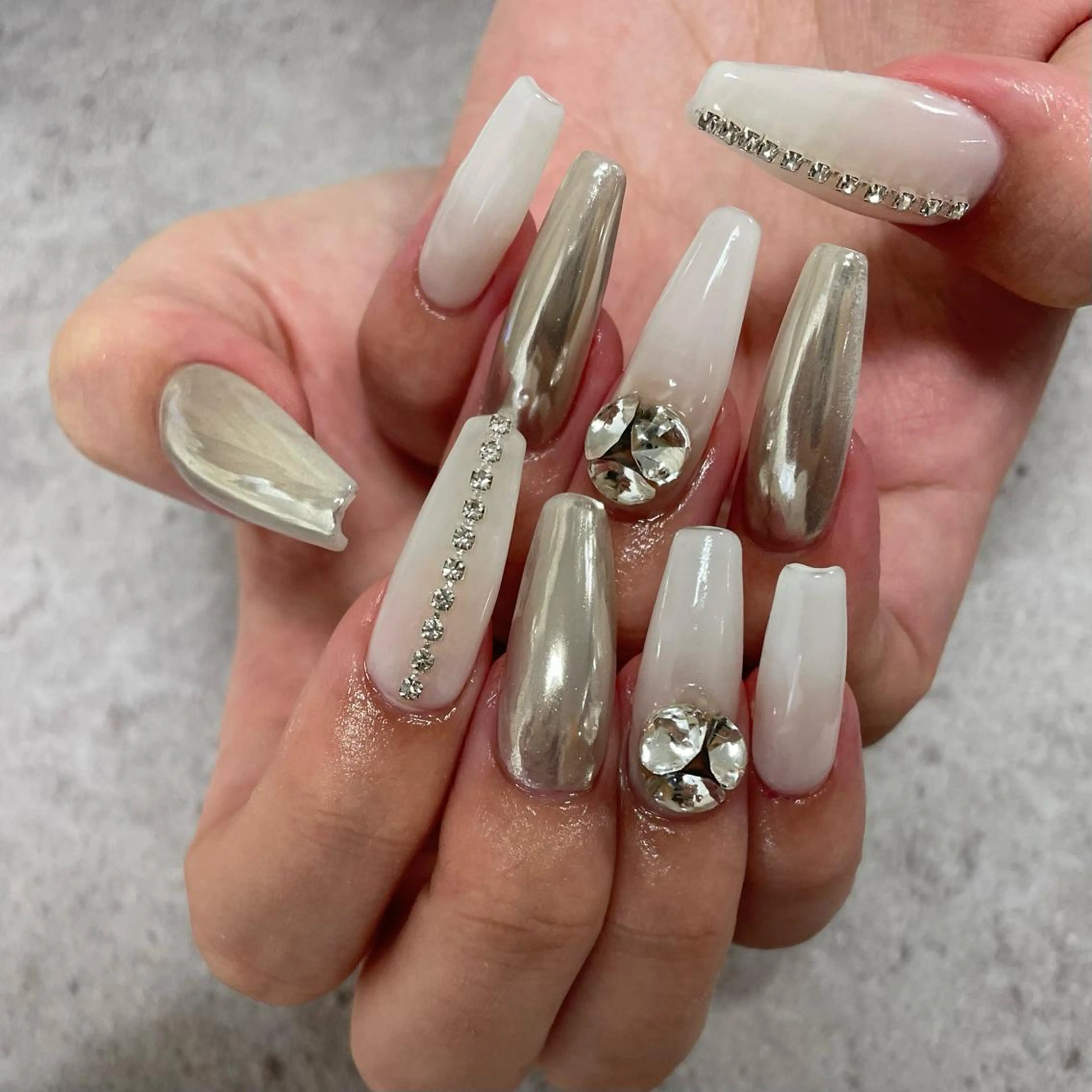 ロング Hi!Nails /Shizuka☺︎のネイルデザイン