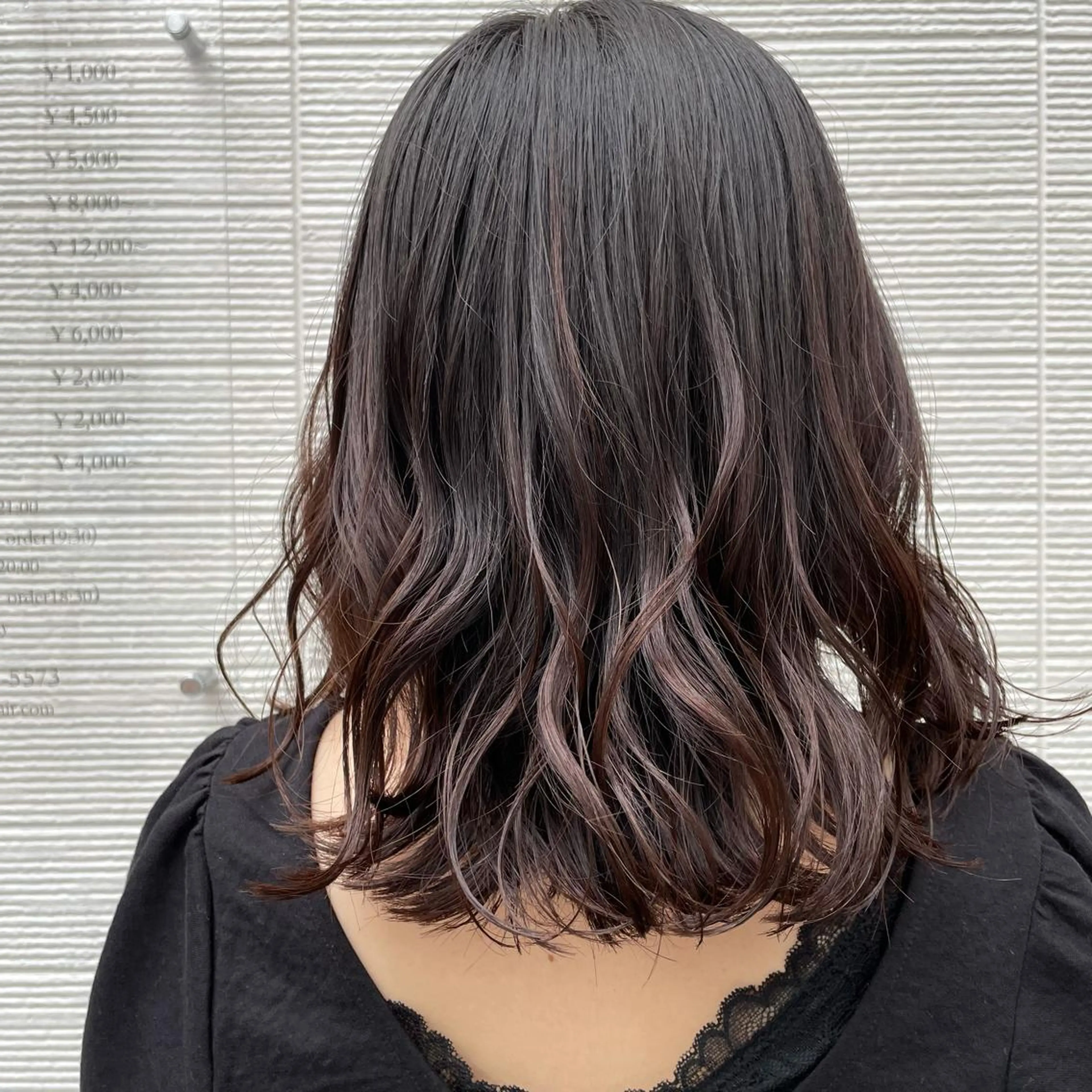 ミディアム カット ヘアカラー トリートメント FERIAあべの KARINのヘアスタイル
