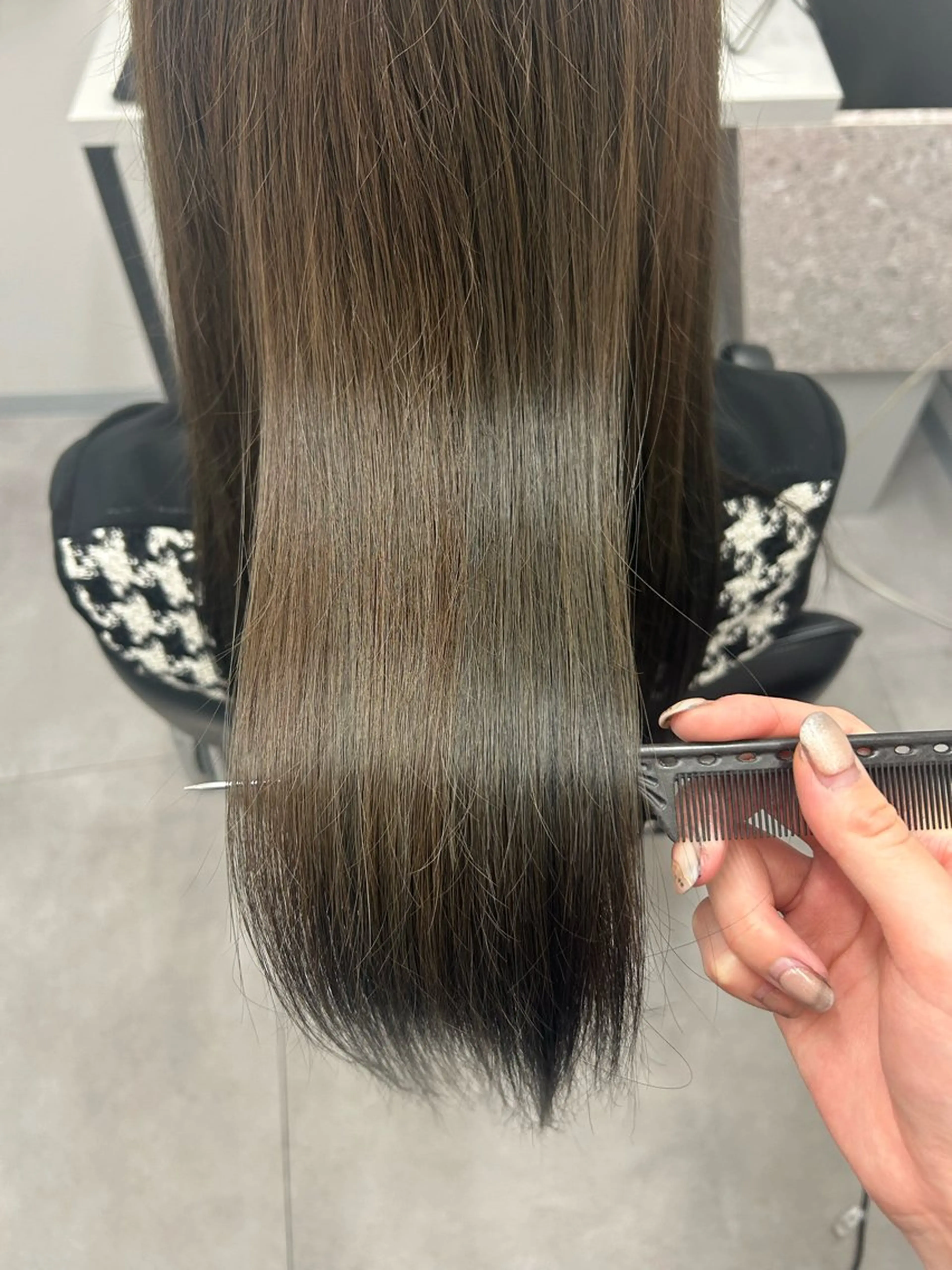 ロング カラー ブラウンカラー 透明感カラー オリーブブラウン カット ヘアカラー トリートメント 🤍MIREA🤍 tocca茨木店のヘアスタイル