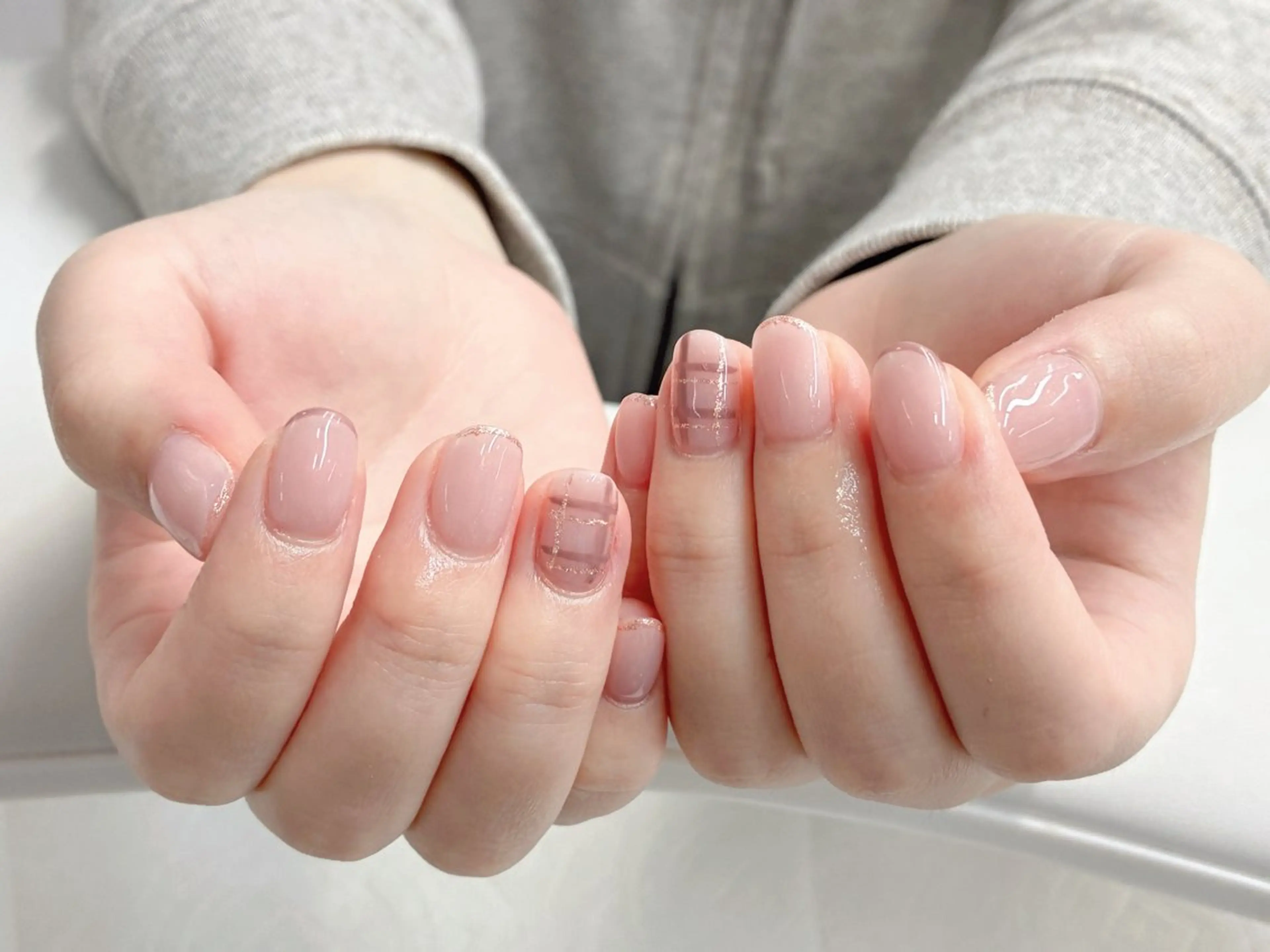 ネイル ボルドー 桜ネイル フレンチネイル キラキラネイル オフィスネイル ハンドネイル Forca total studio所属・Forca Airaのネイルデザイン