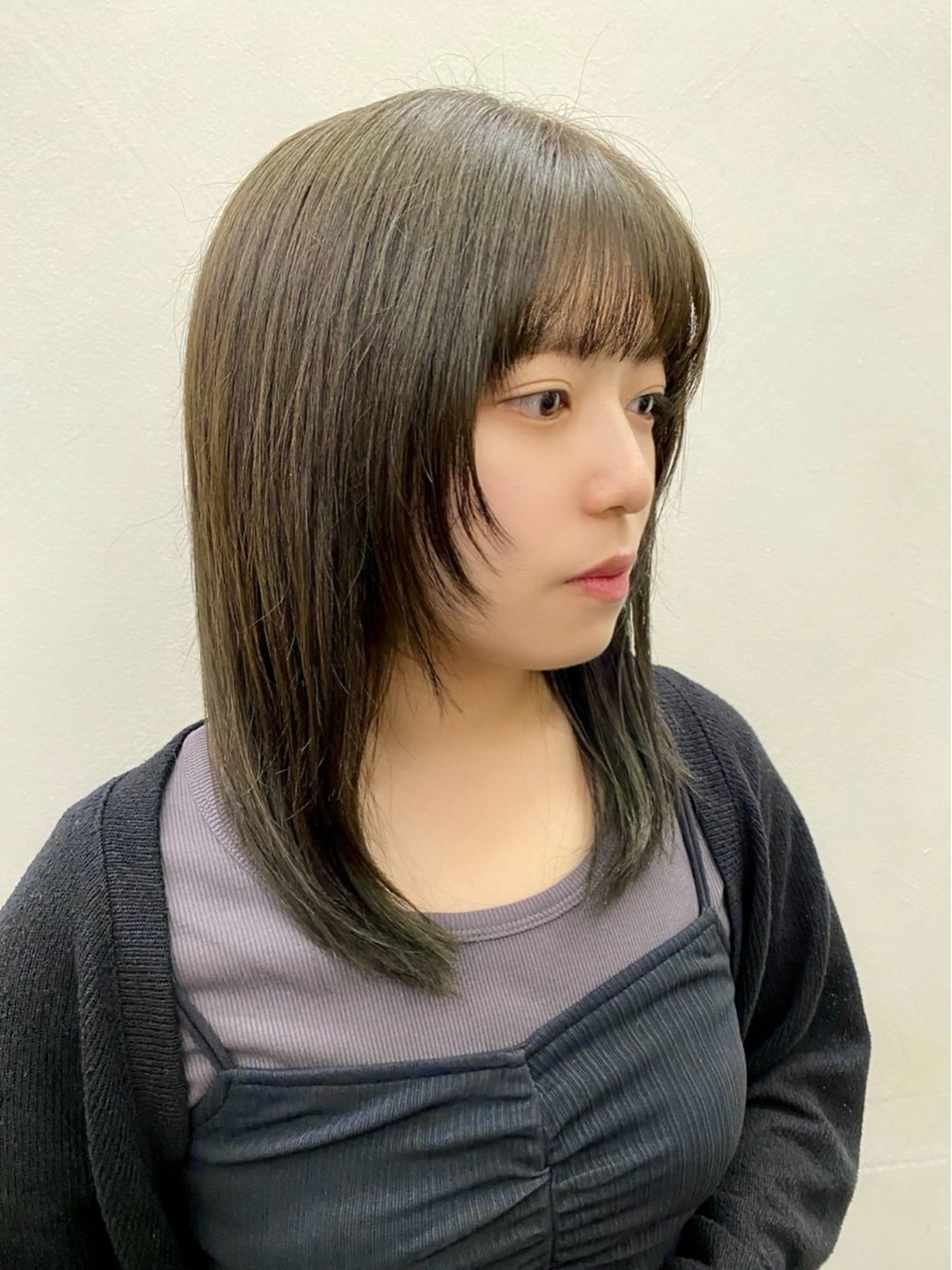 ミディアム カラー オリーブカラー Paddle所属・似合わせレイヤー/ レイヤーパーマ/高倉のヘアスタイル