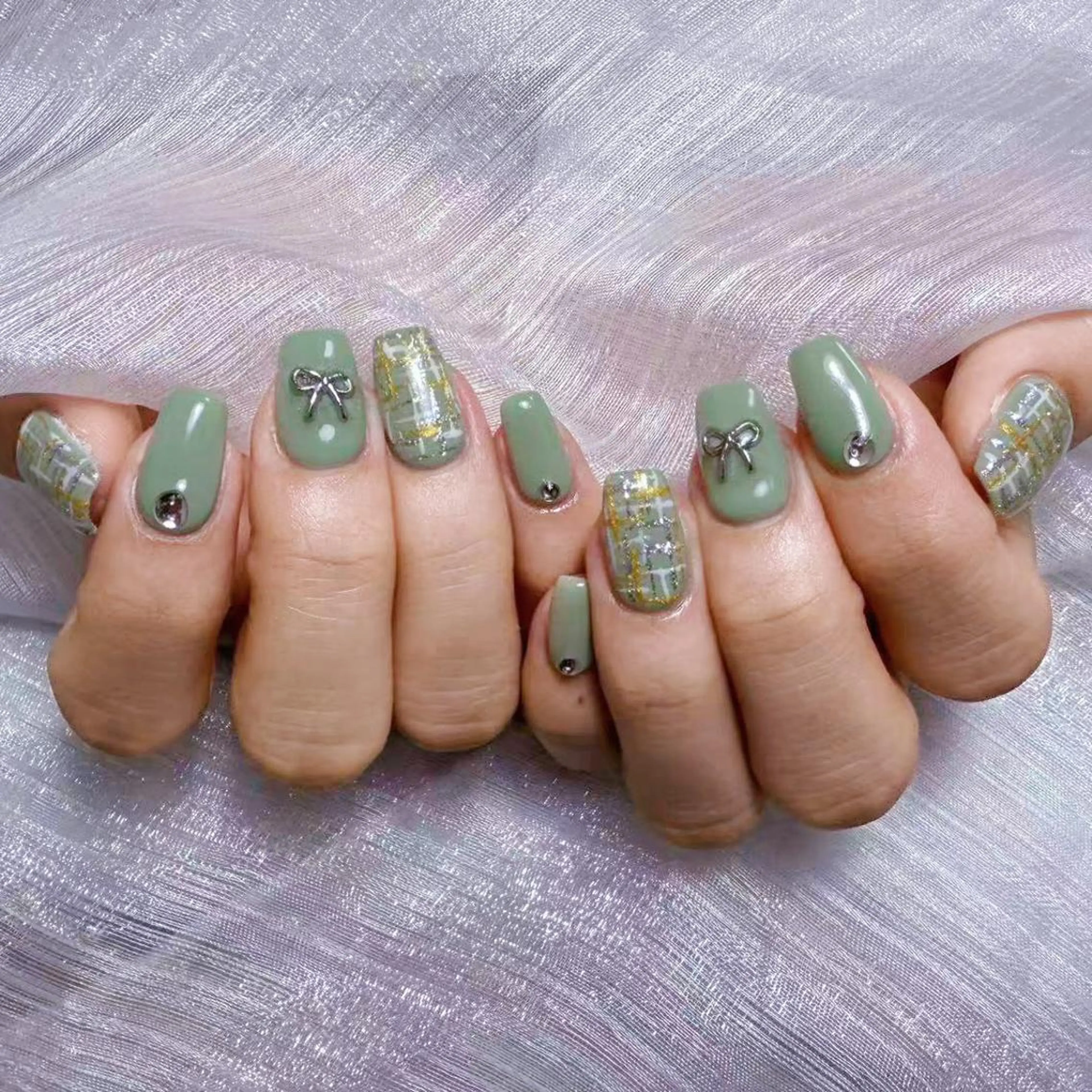 ネイル アートネイル オーロラネイル ガーリー キラキラネイル 韓国ネイル ハンドネイル Diamond NAIL💝のネイルデザイン