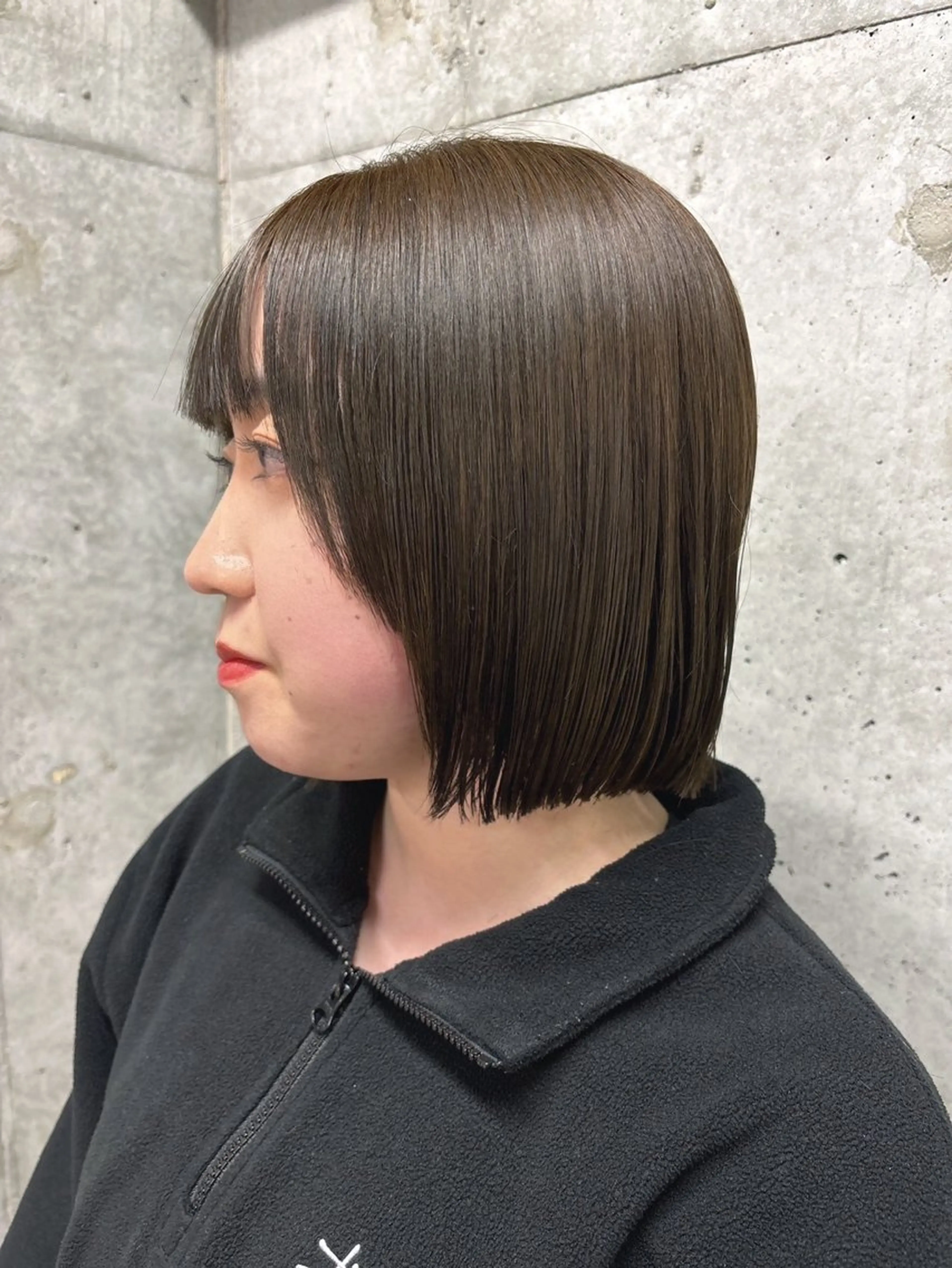 ショート 切りっぱなしボブ ボブ カット hina💟 透明感カラーのヘアスタイル
