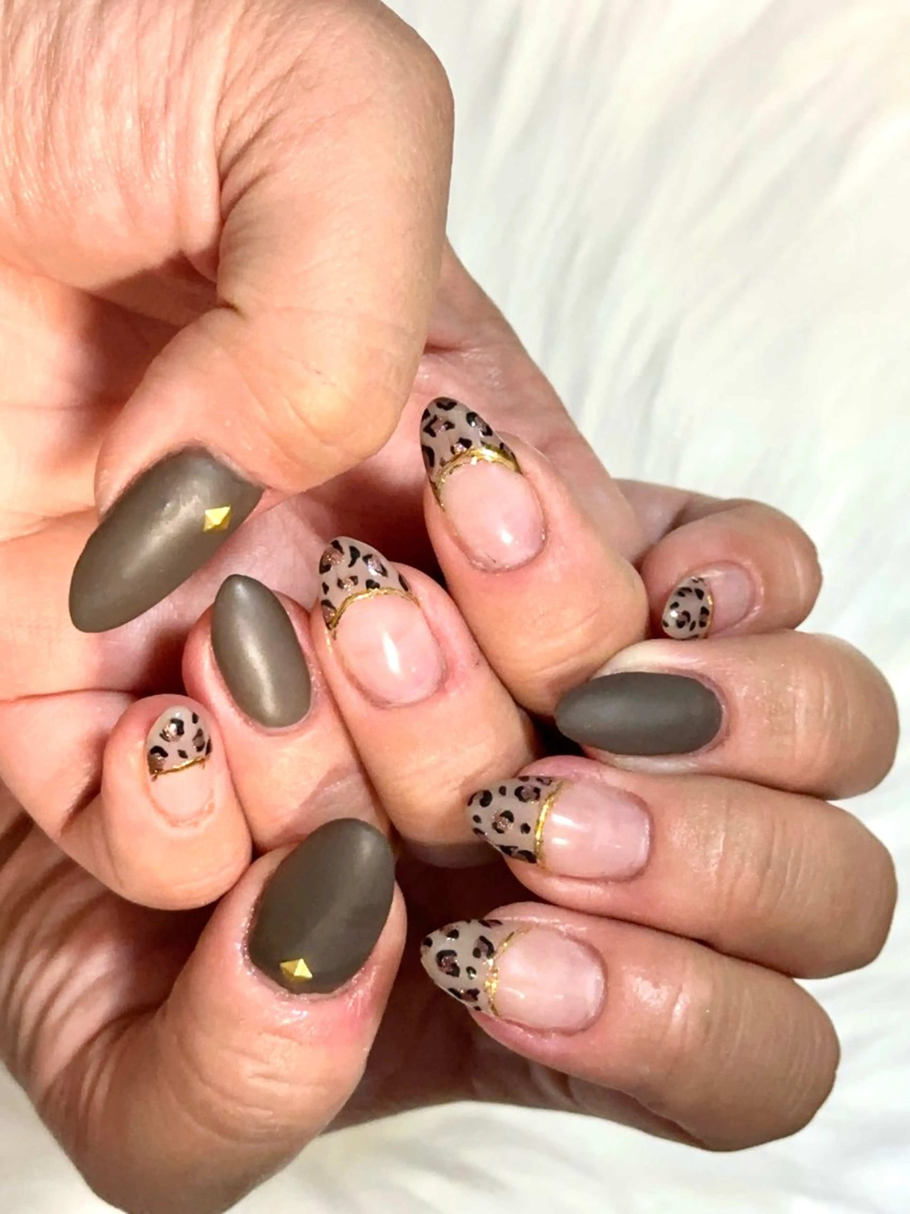 ネイル アニマル柄 Queenie nailのネイルデザイン