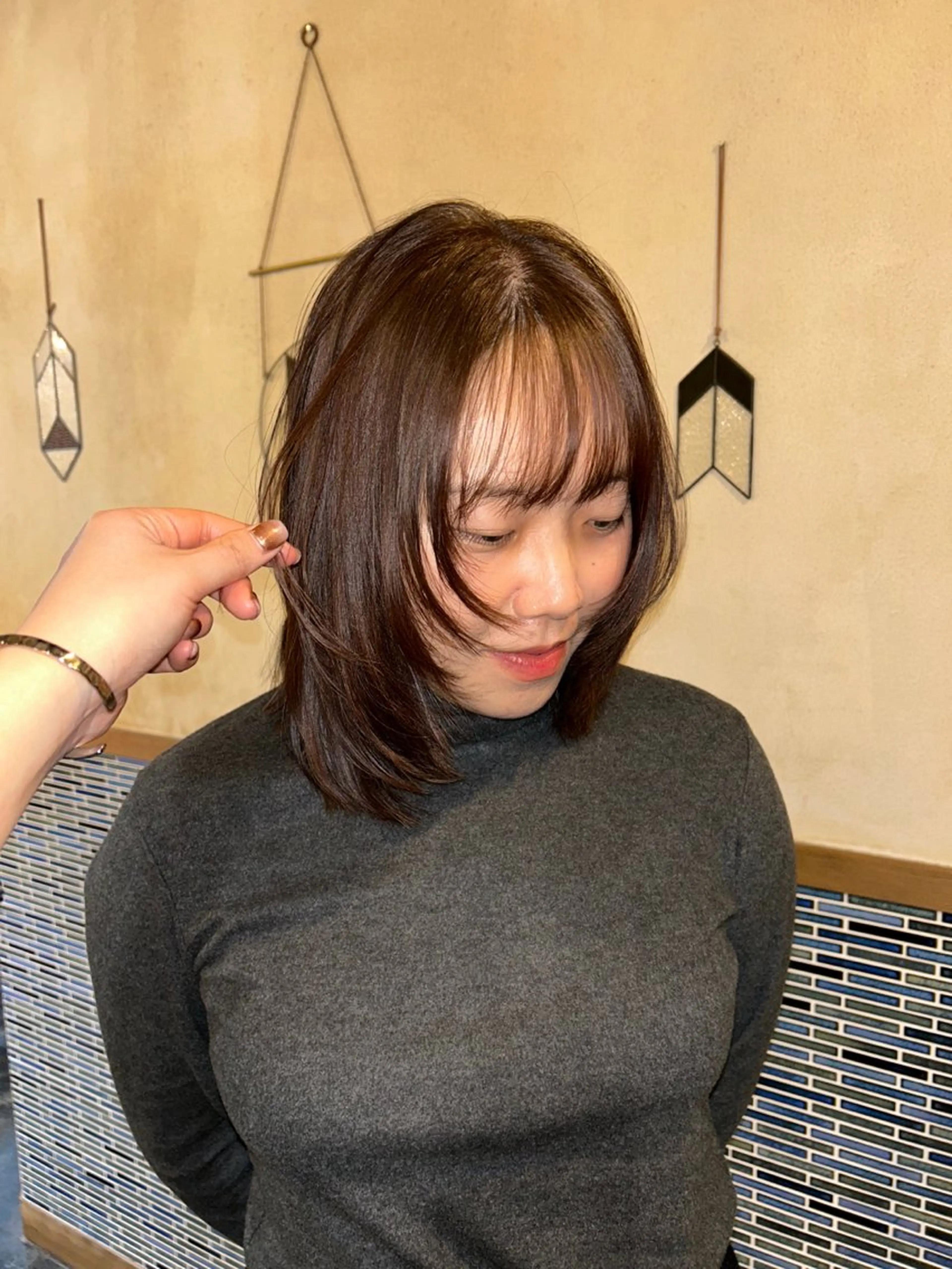 ミディアム 暖色カラー/レイヤー /Moeのヘアスタイル