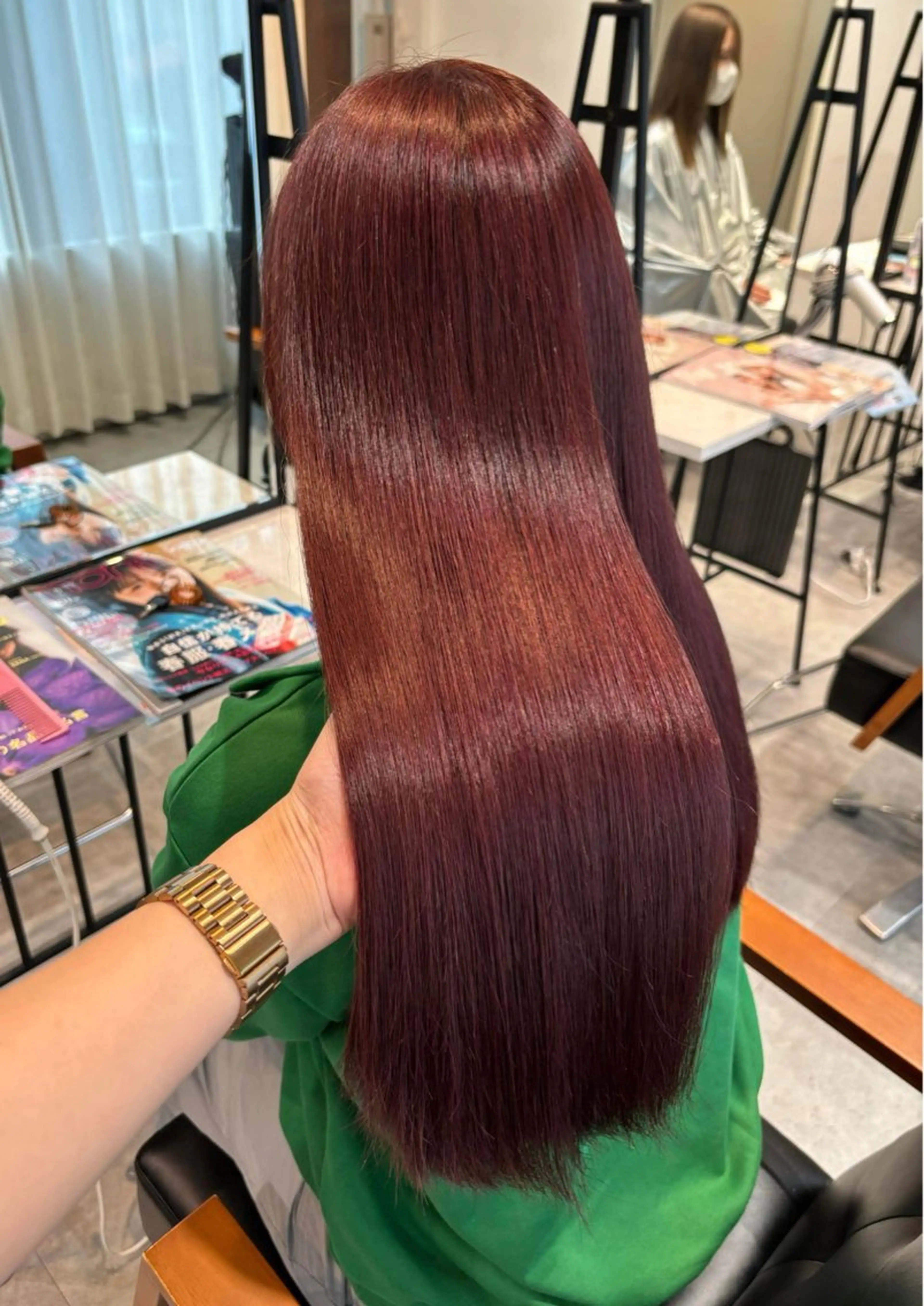 セミロング ヘアカラー YUUNA🎀 マツパ／ダブルカラーのヘアスタイル