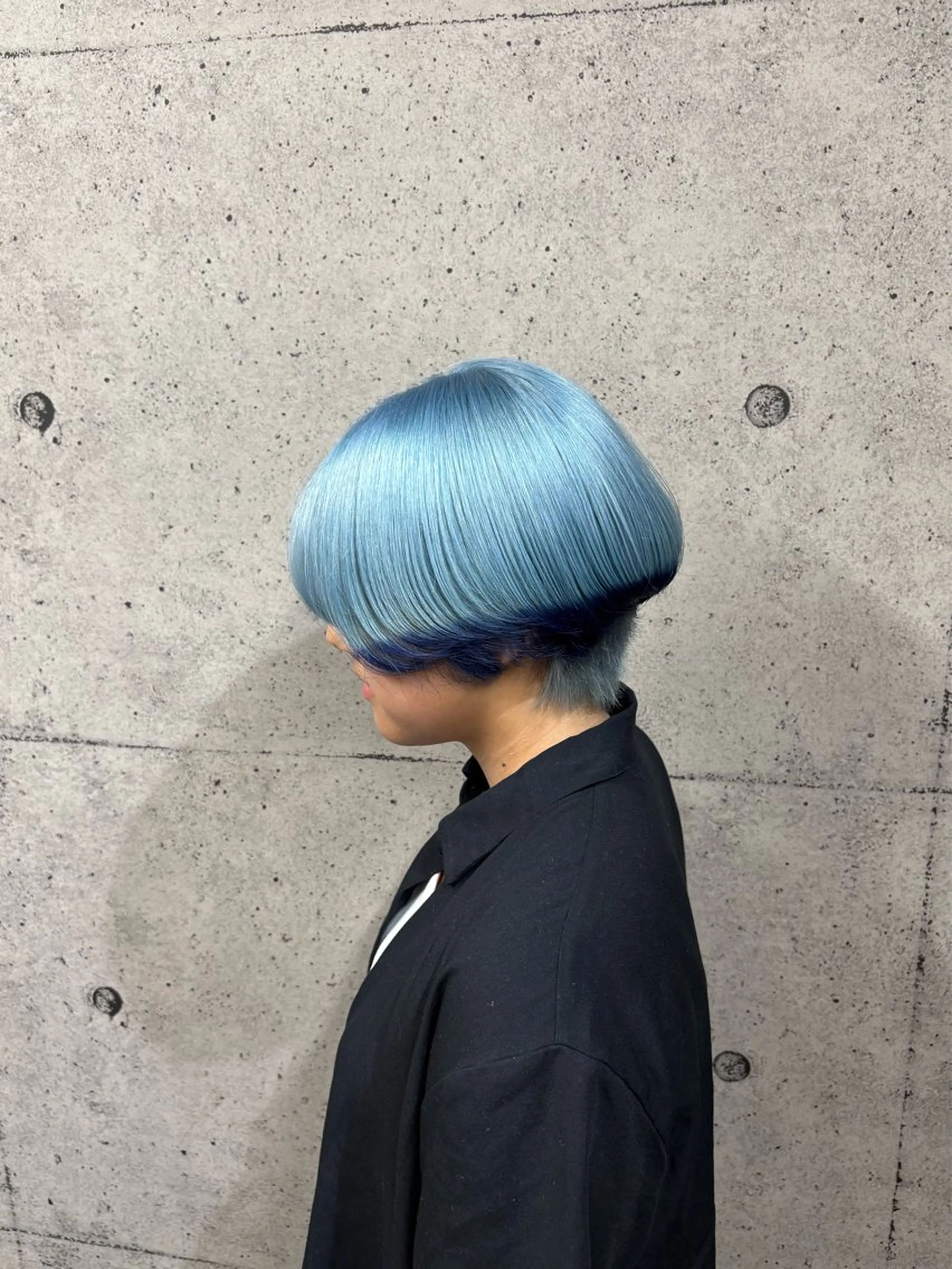 ショート カラー デザインカラー ネイビーカラー ヘアカラー ハイトーン/ブリーチ /hikaruのヘアスタイル