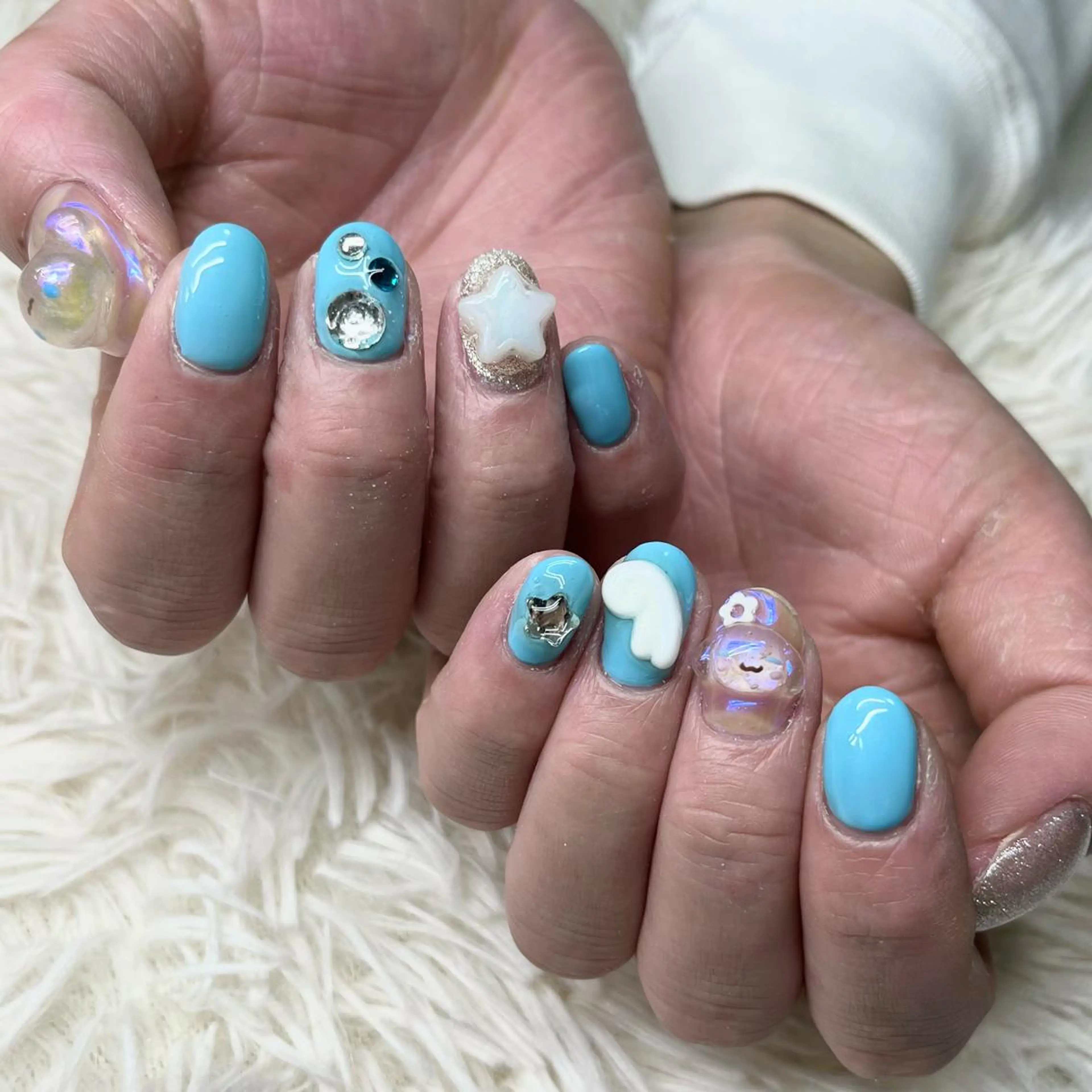 ネイル アートネイル クリアネイル フレンチネイル ジェルネイル ガラスフレンチ 🐕🦺Yappy 💗A-tanのネイルデザイン