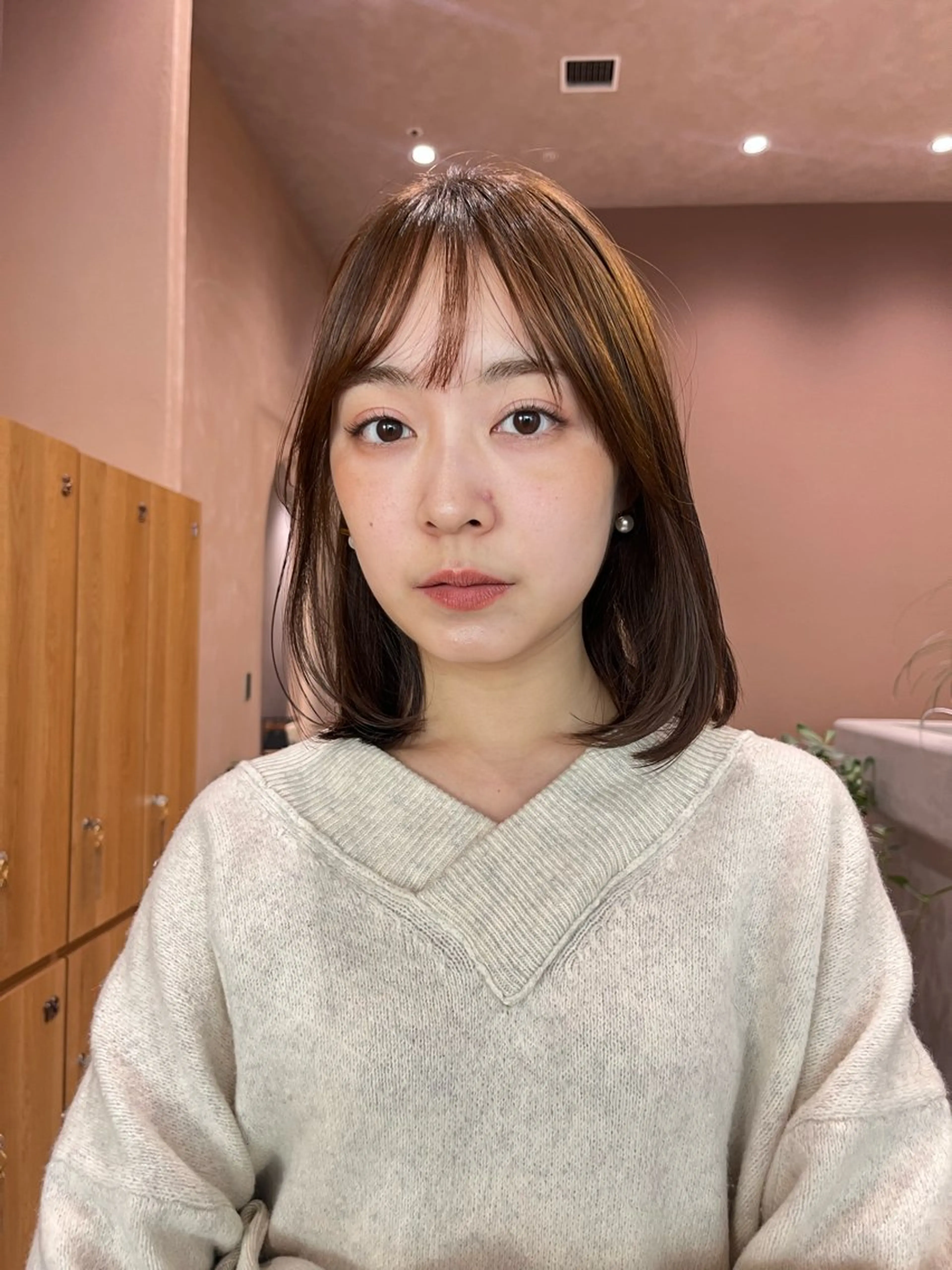 ミディアム 阿久津真衣 似合わせカットのヘアスタイル