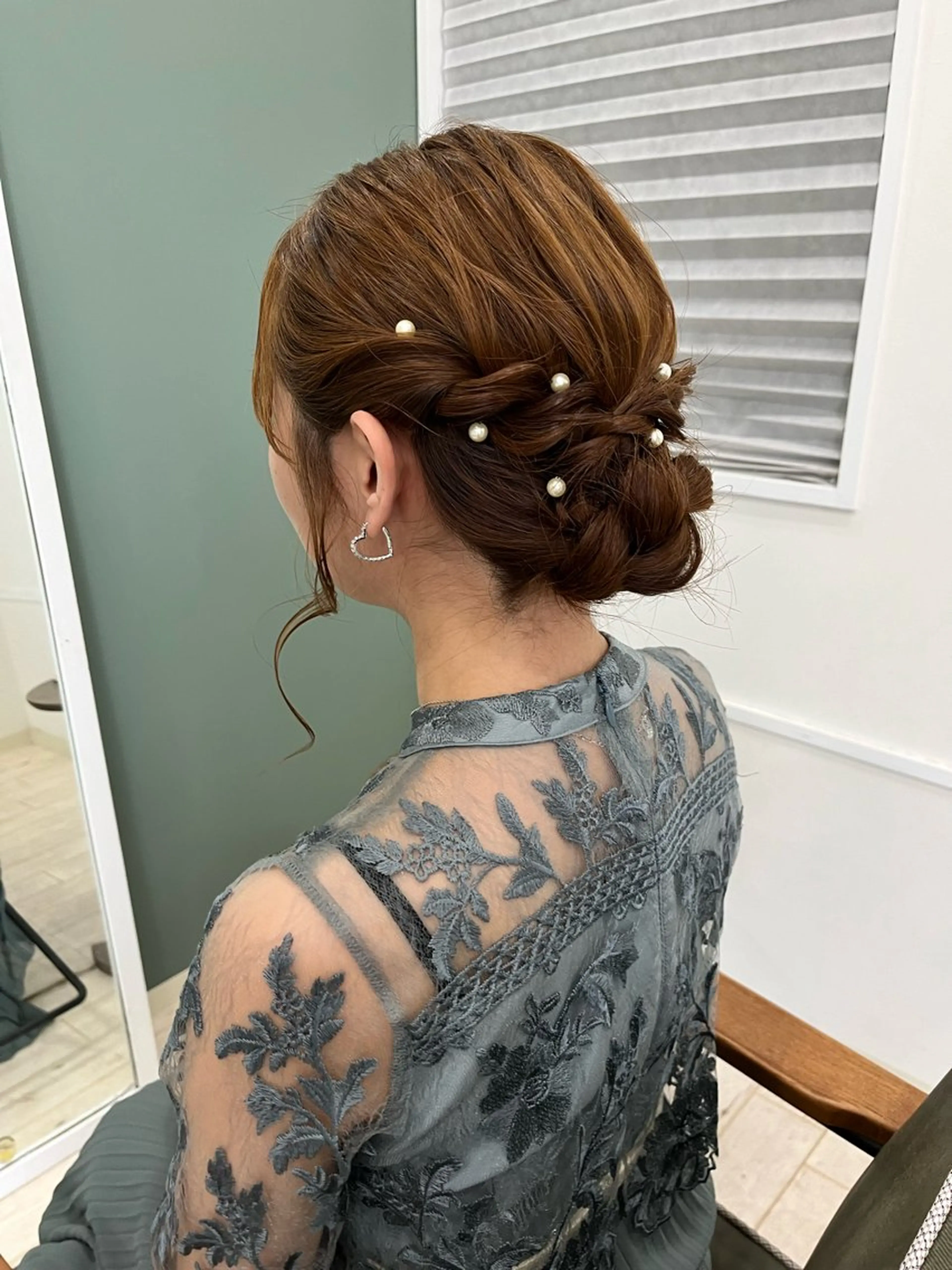 ミディアム ヘアアレンジ ヘアセット M.arc 【マーキ】のヘアスタイル
