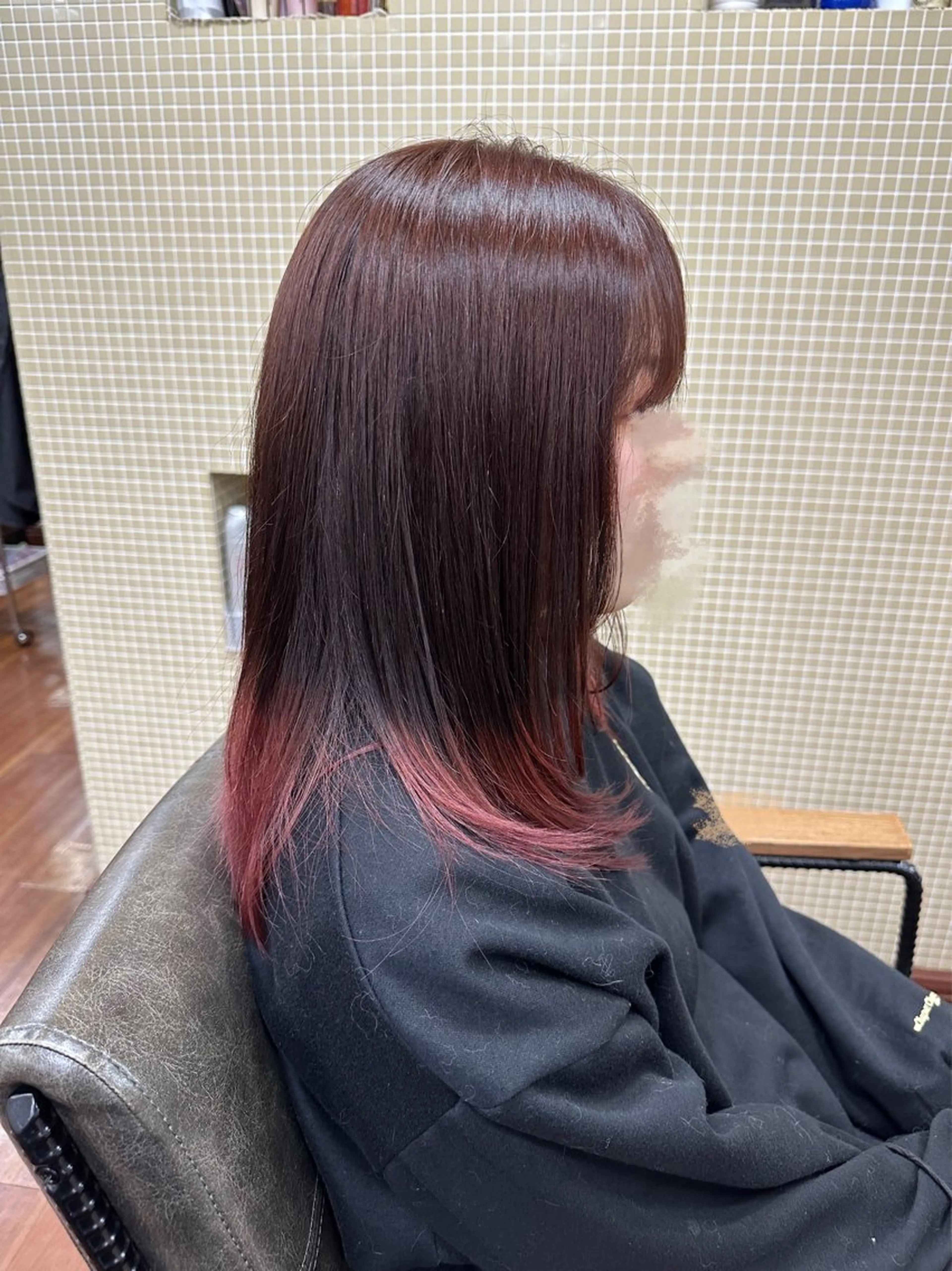 ミディアム カラー ブリーチ ブリーチなしカラー ピンクカラー BAROA中村橋所属・濱野 黎士のヘアスタイル