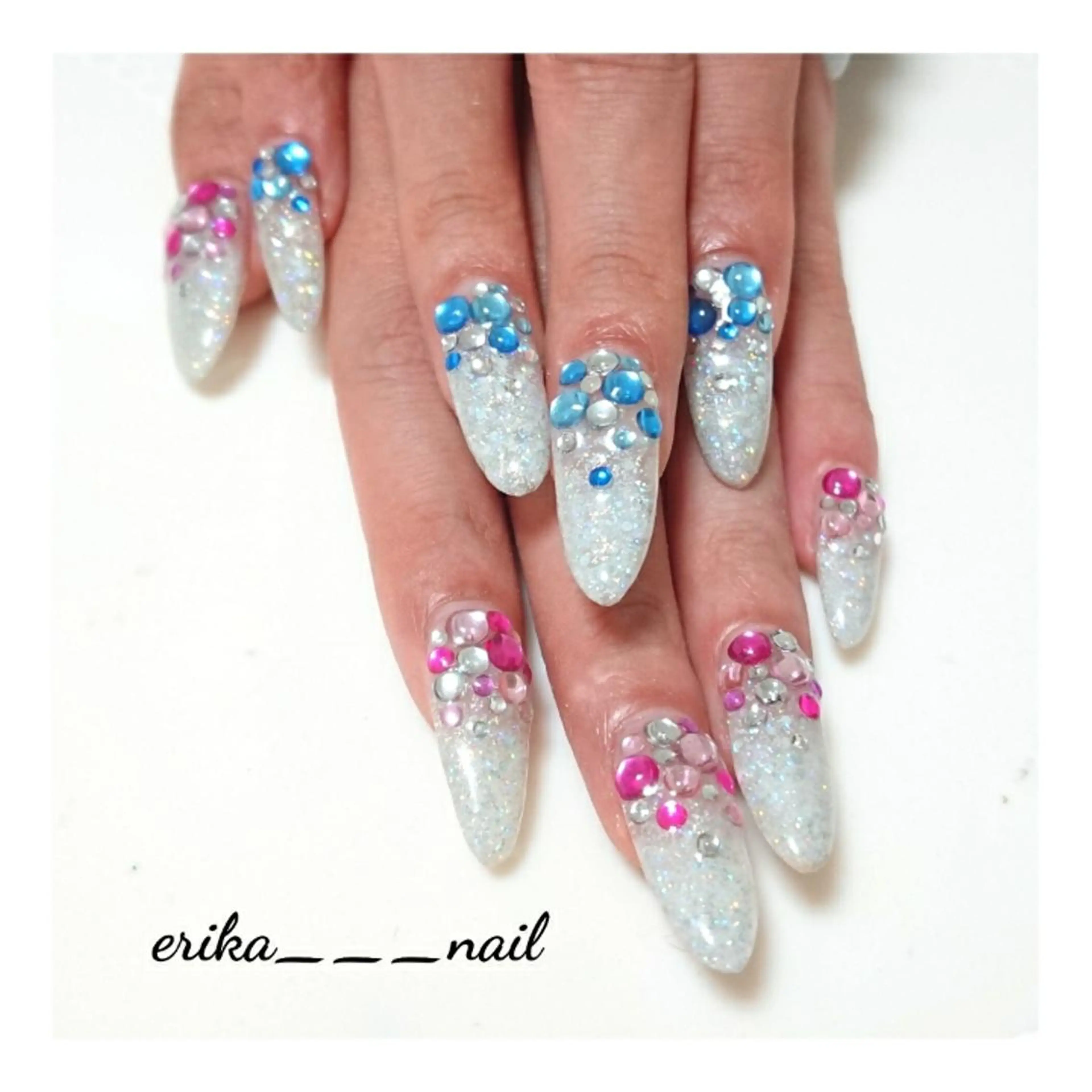 ネイル 稲垣 江梨花のネイルデザイン