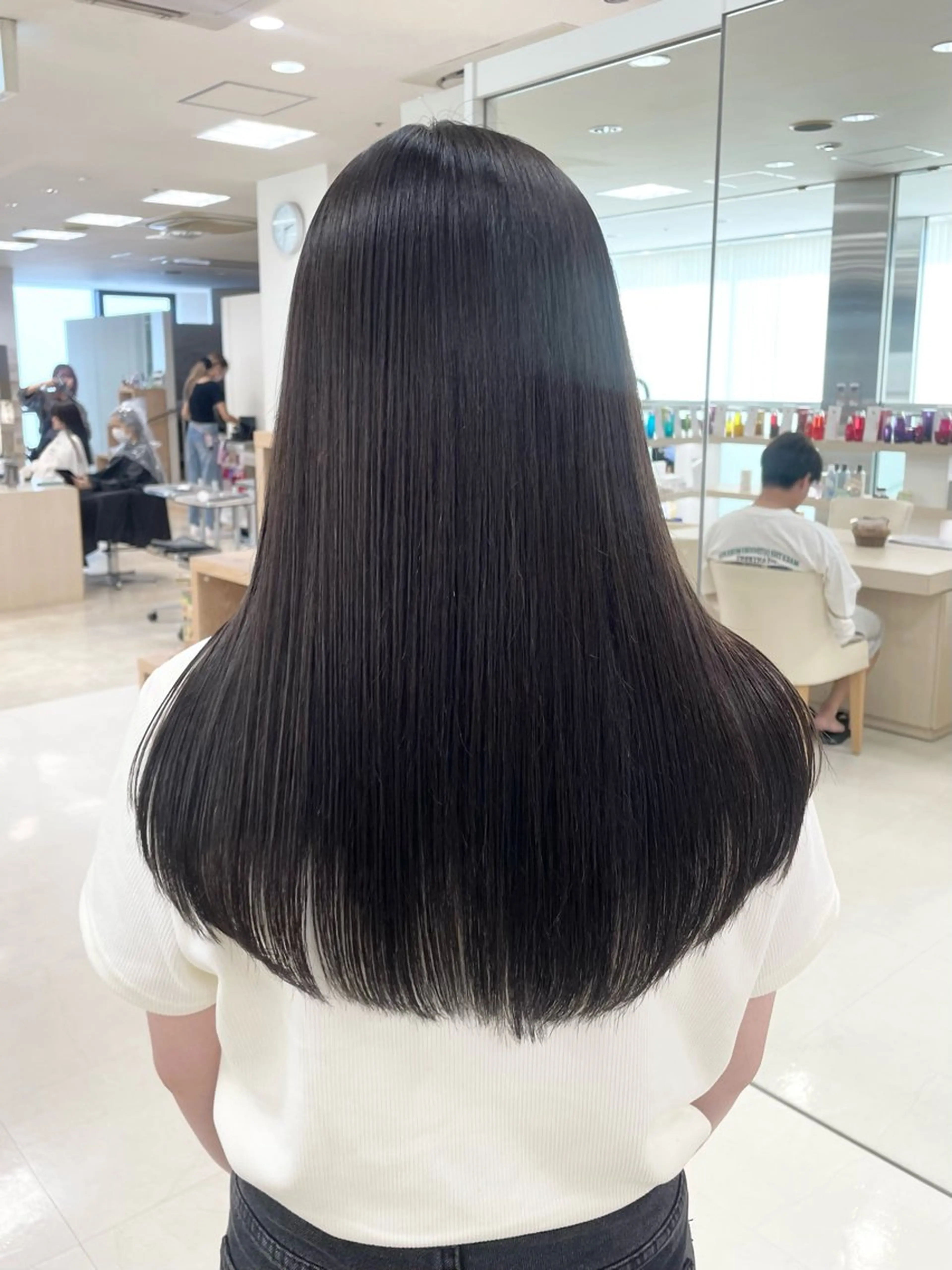 セミロング ヘアカラー トリートメント kenje luscaのヘアスタイル