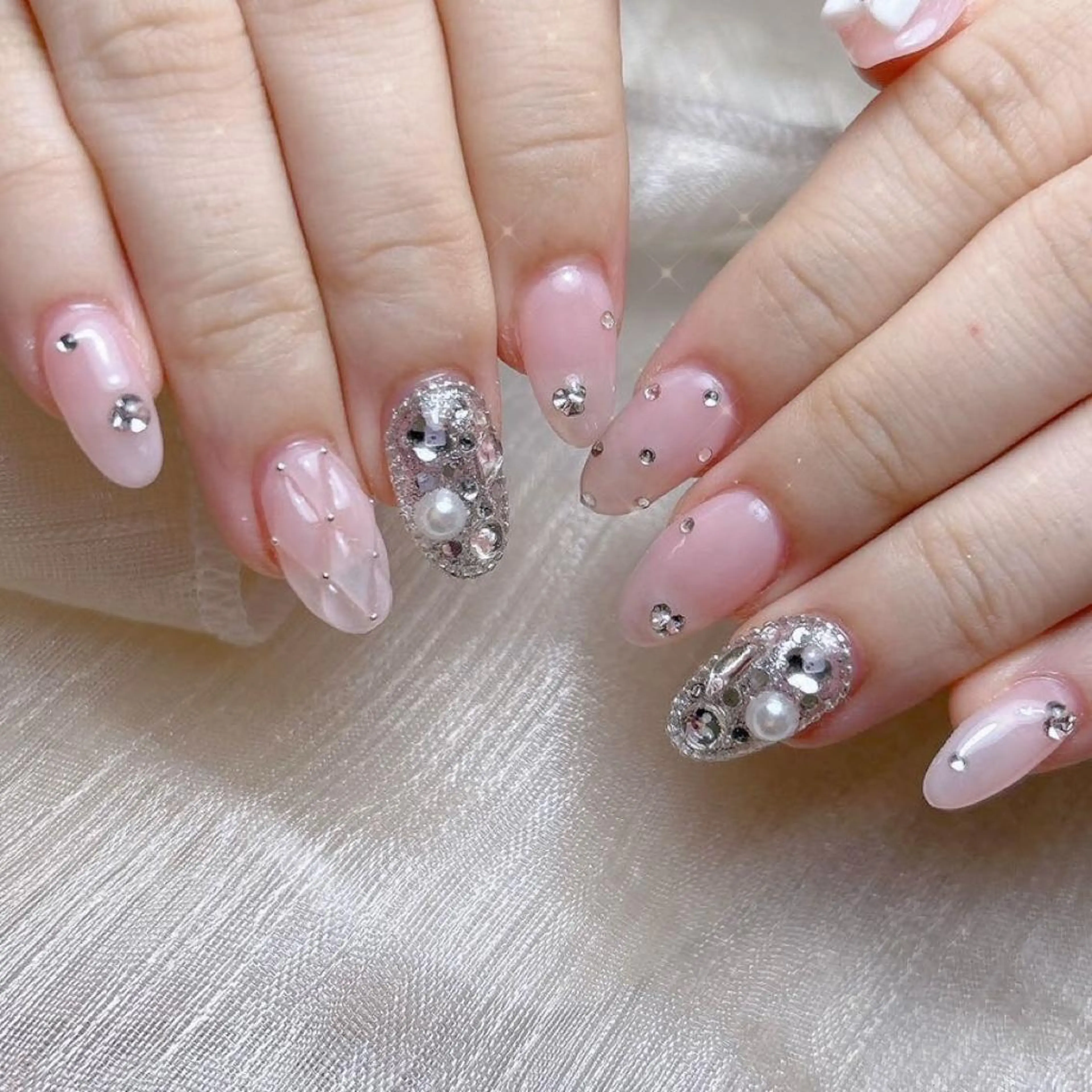 ネイル ハンドネイル 櫻井 ナナのネイルデザイン