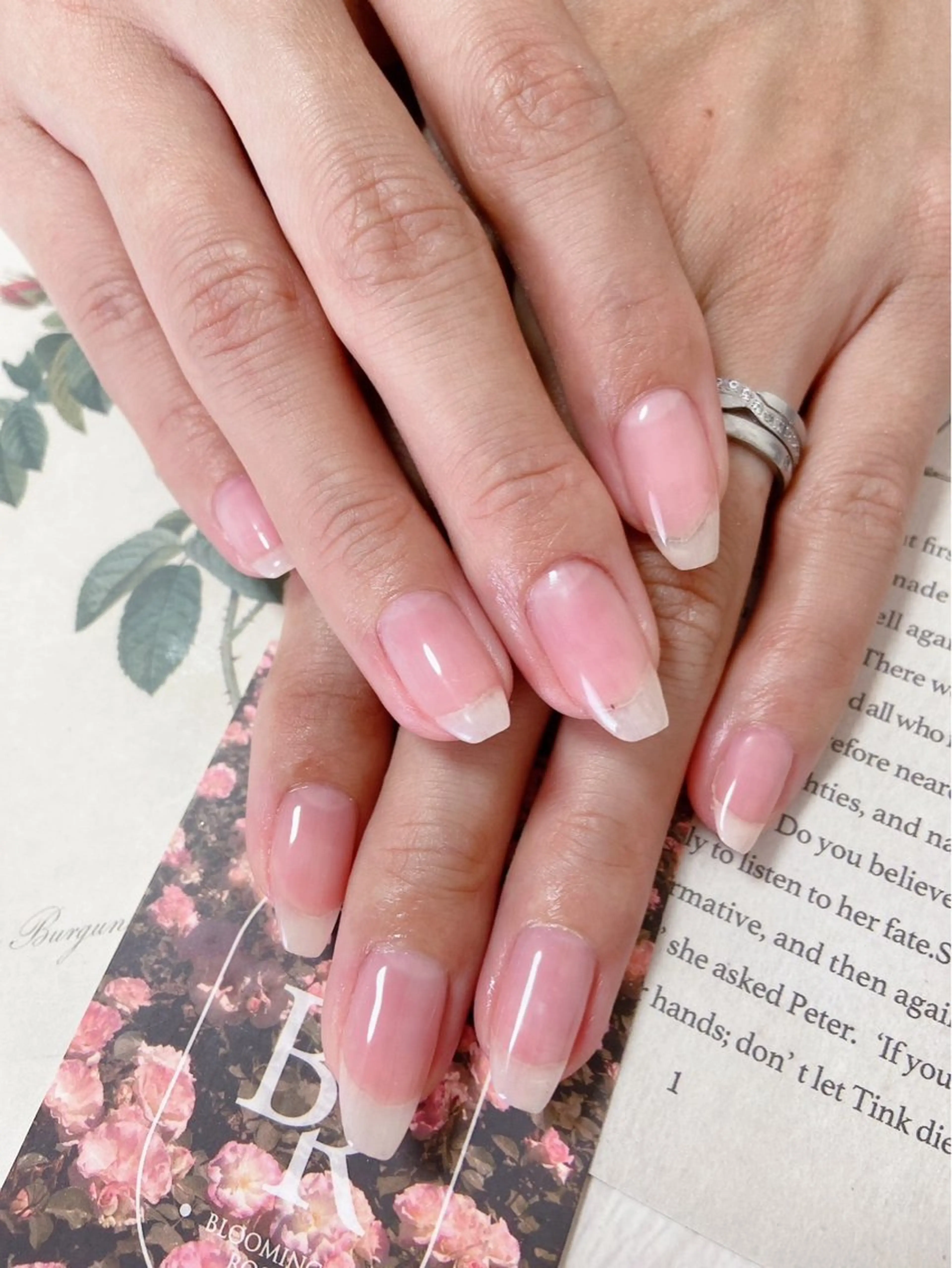 ネイル オフィスネイル ワンカラーネイル ピンク ハンドネイル nail salon Berry所属・前田 りかのネイルデザイン