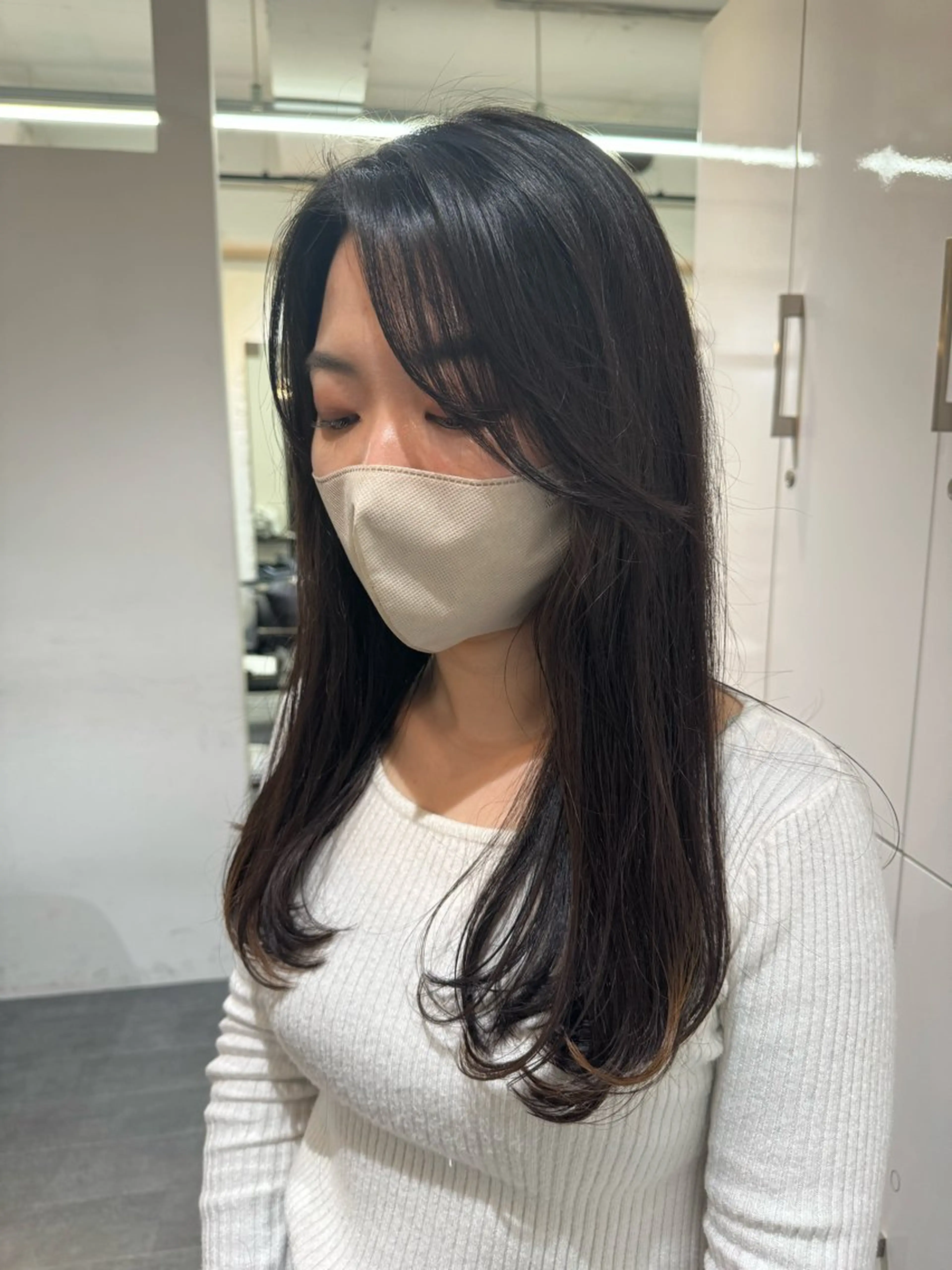 ロング 赤み無し柔らかカラー 【梅田】madokaのヘアスタイル