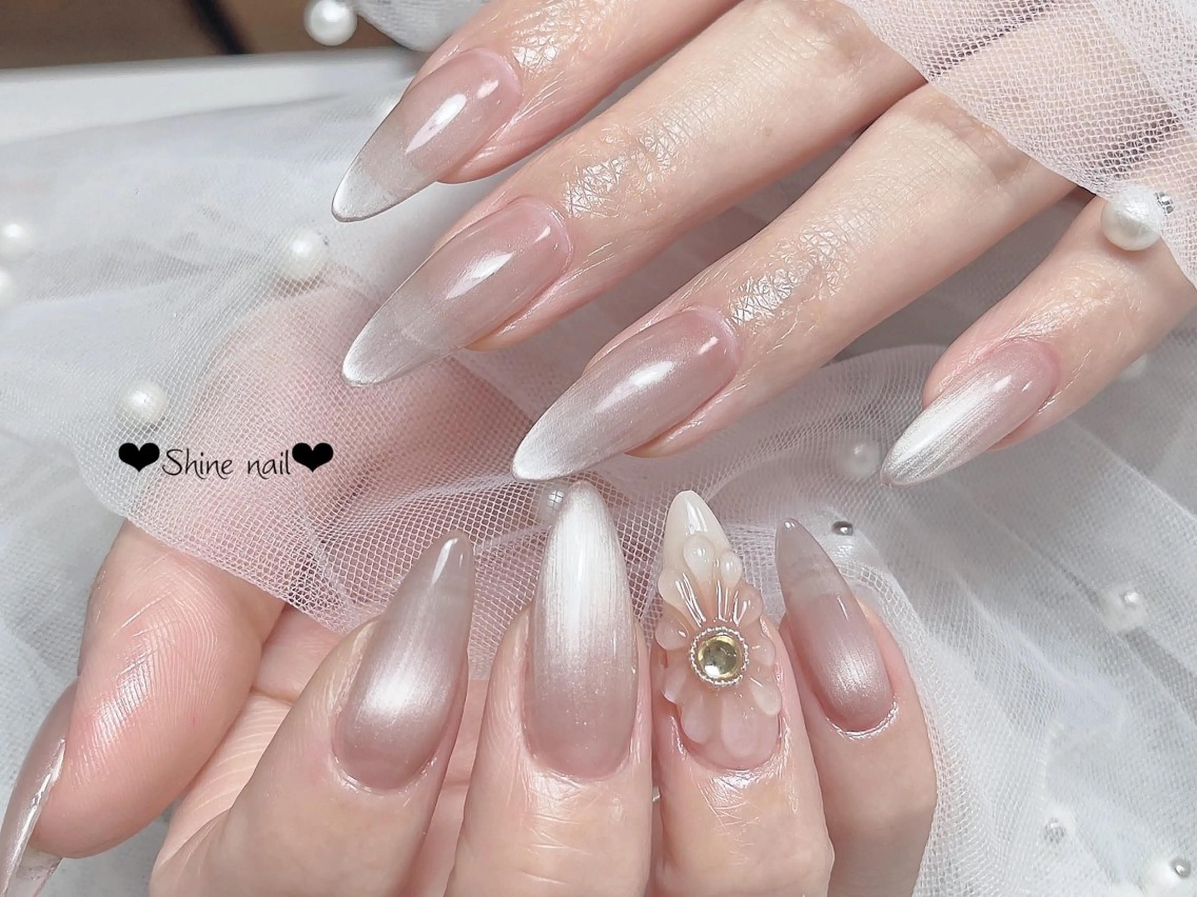 ネイル 〜Shine Nail〜【サイナネイル】パラジェル／ 長さだし／持ち込み／ワンホン／フィルイン所属・サイナ🎀 長さだし&デザインのネイルデザイン