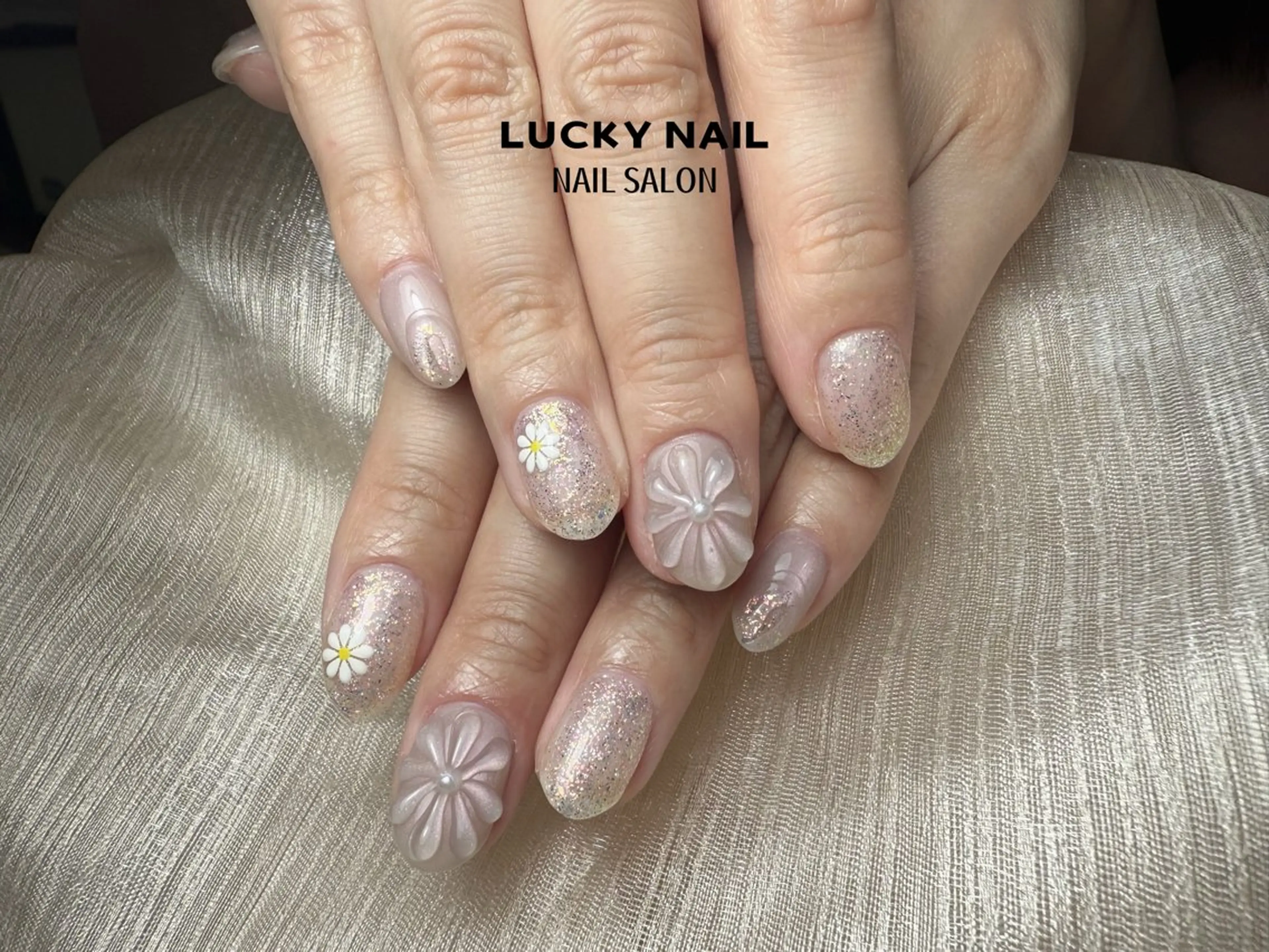 ネイル 宇 田川のネイルデザイン