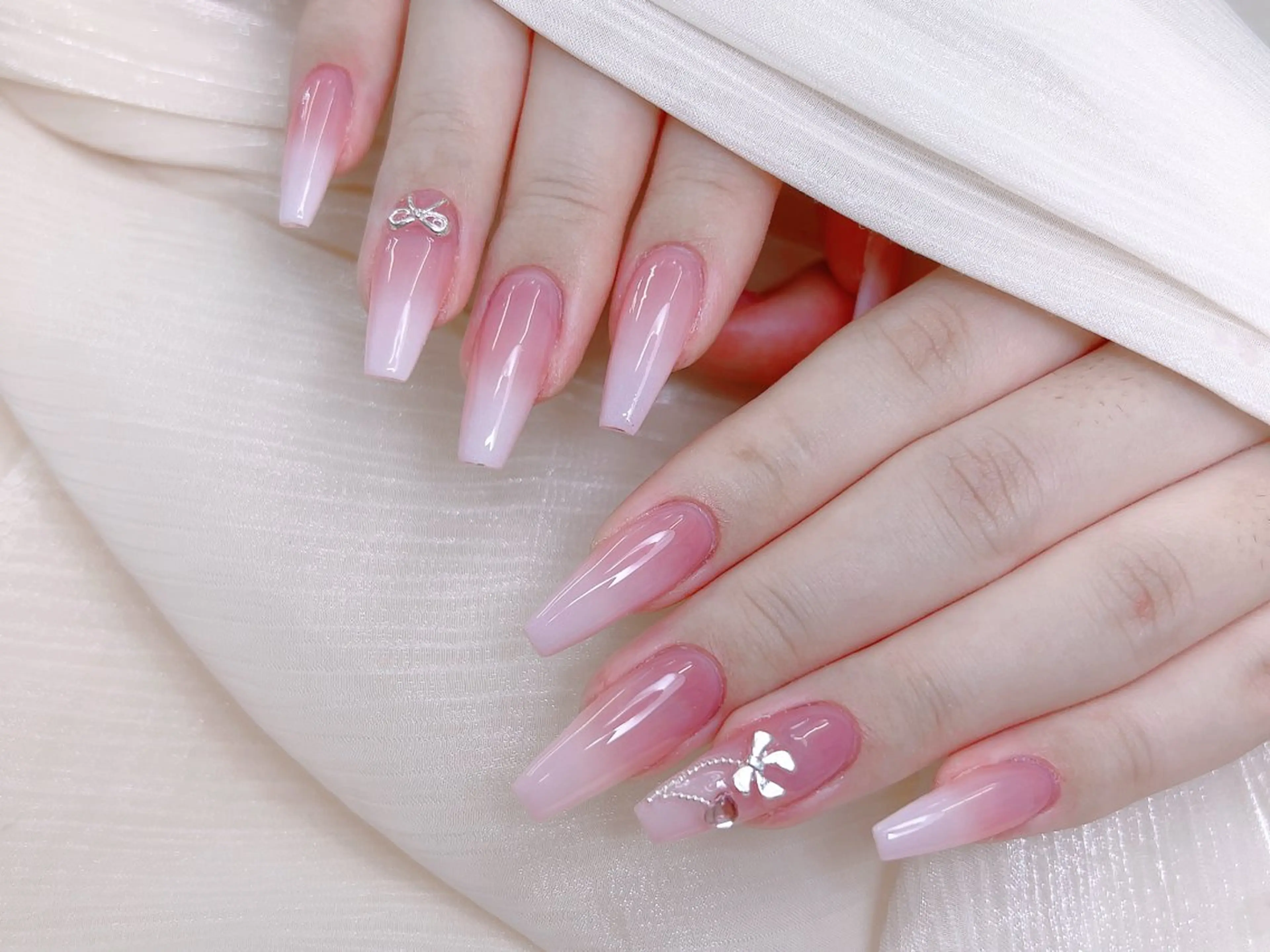ネイル ハンドネイル M🌷nail 長さだし専門店のネイルデザイン